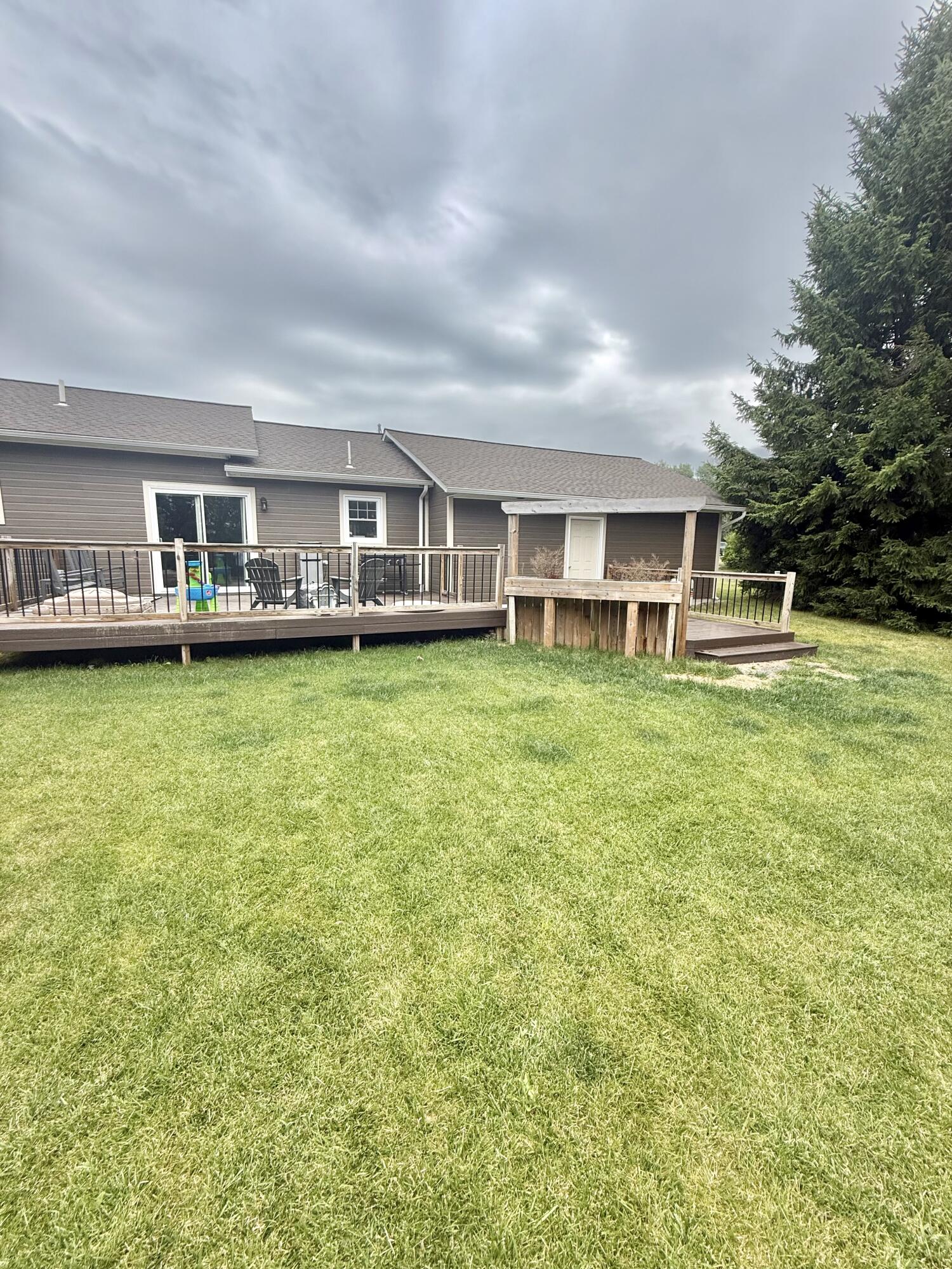 251 19th Avenue Property Photo 21