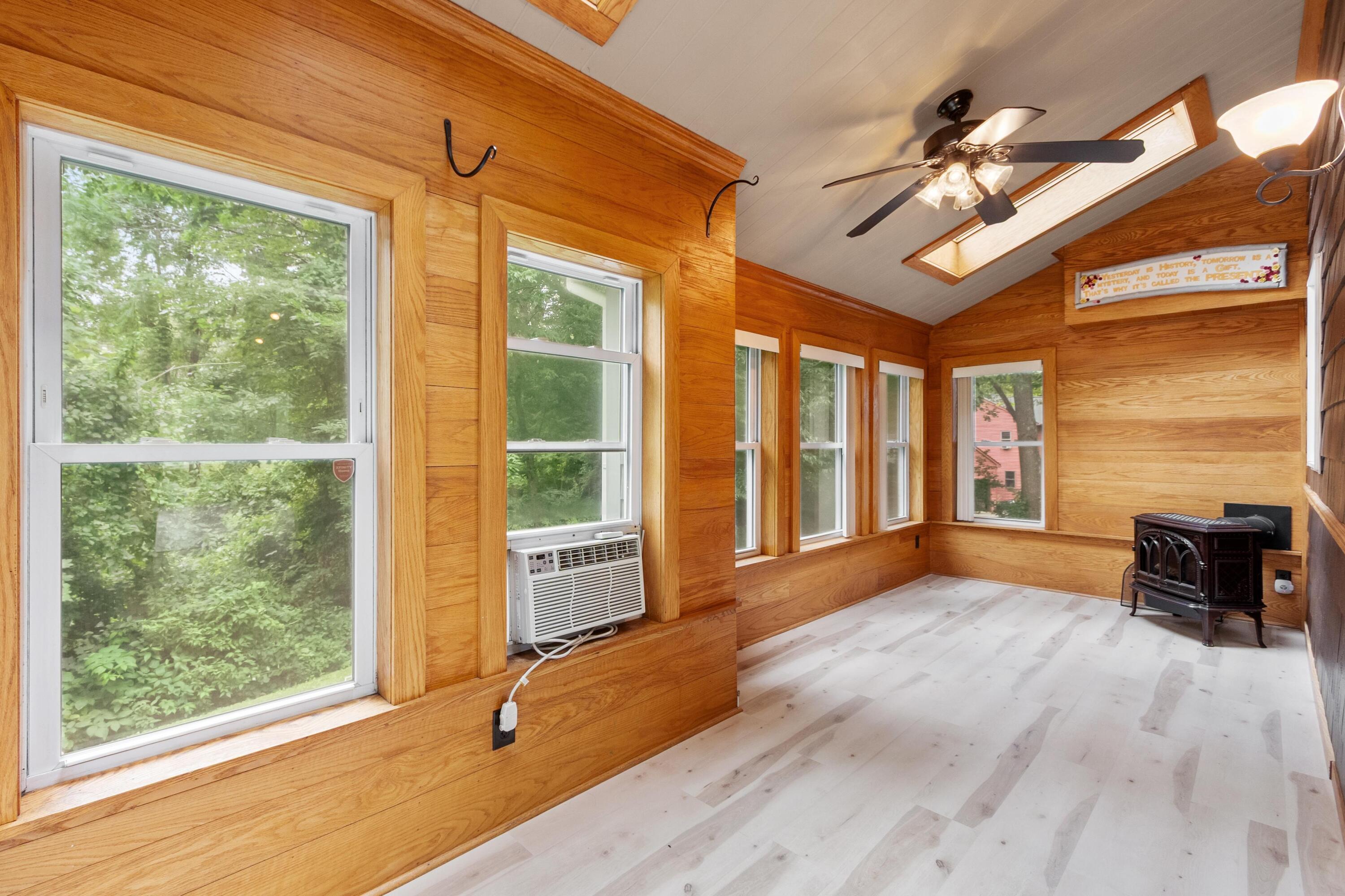 2 Creek Crossing Property Photo 23