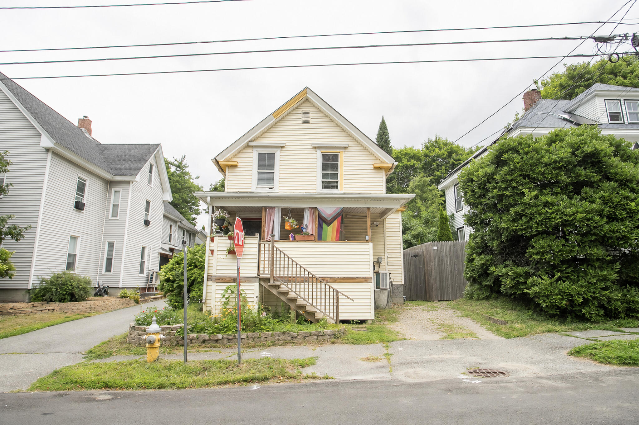 267 Pine Street Property Photo 2