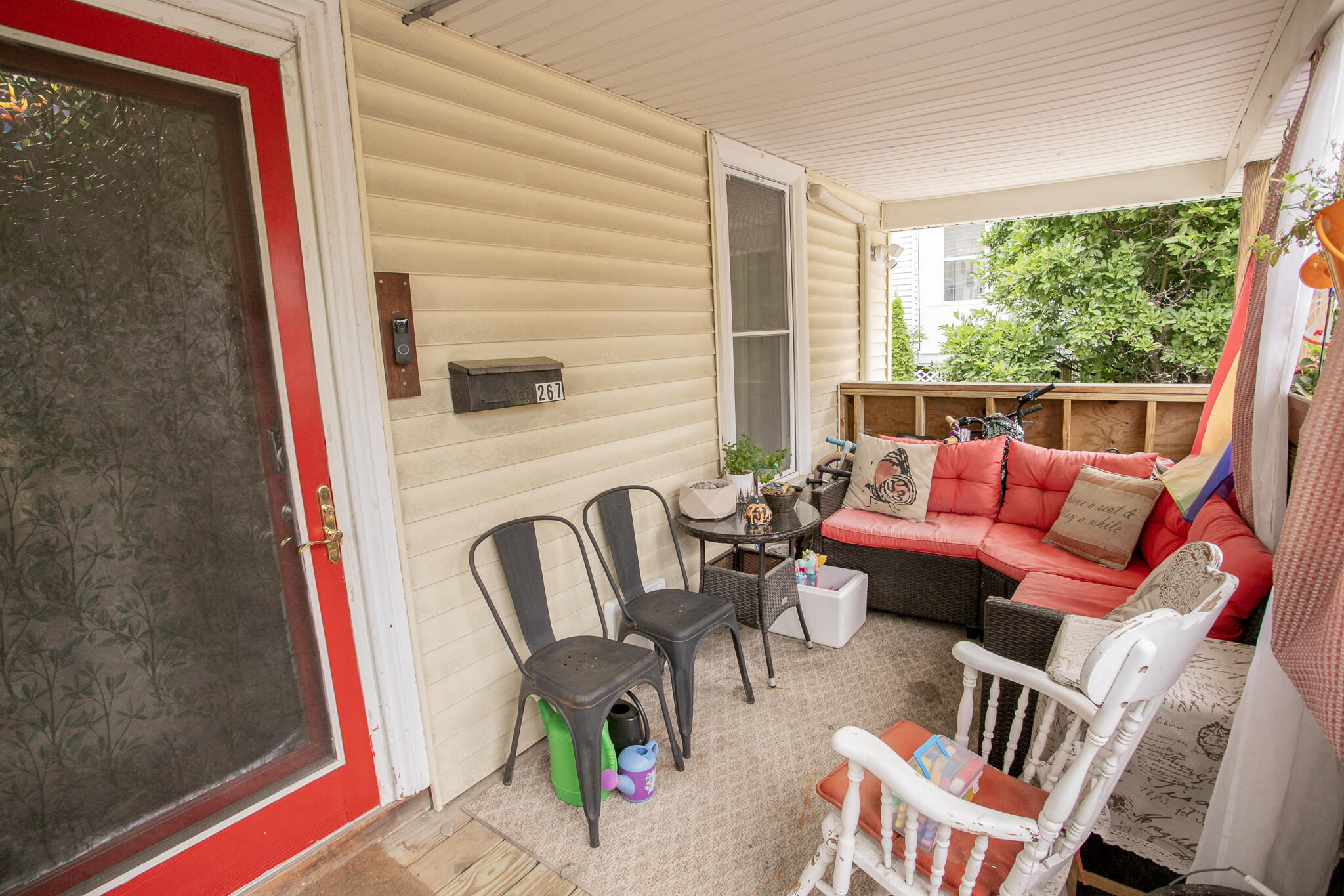 267 Pine Street Property Photo 3