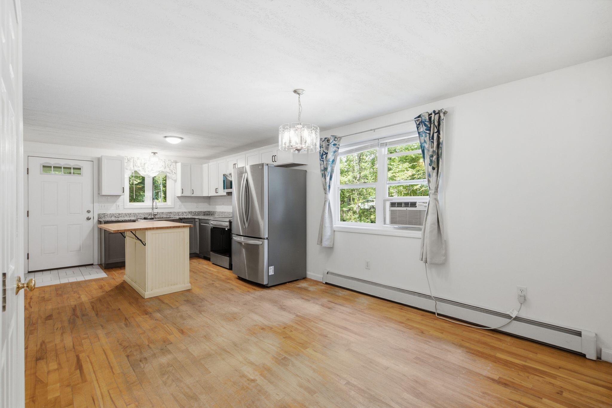 38 Lantern Lane Property Photo 8