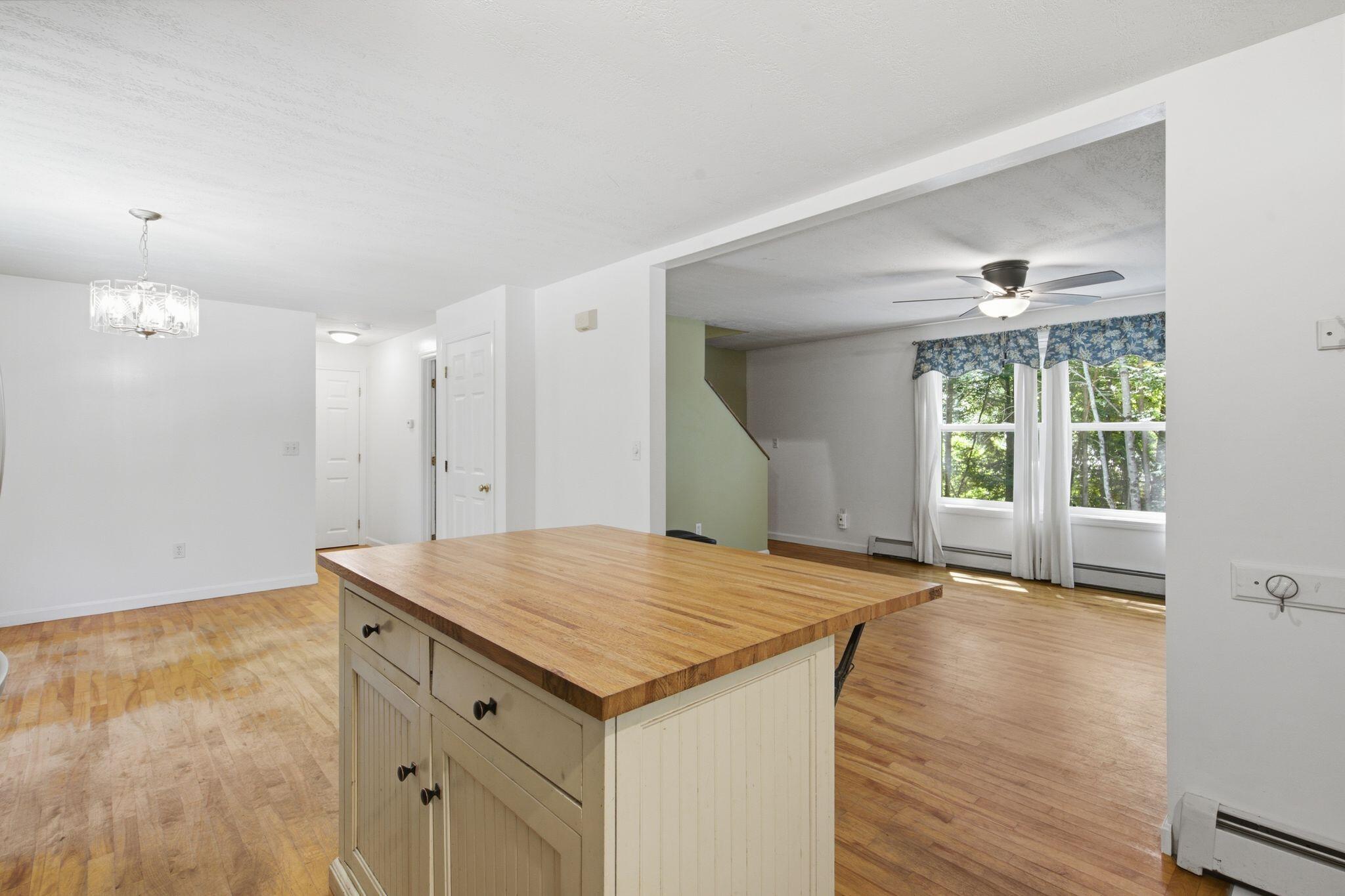 38 Lantern Lane Property Photo 11