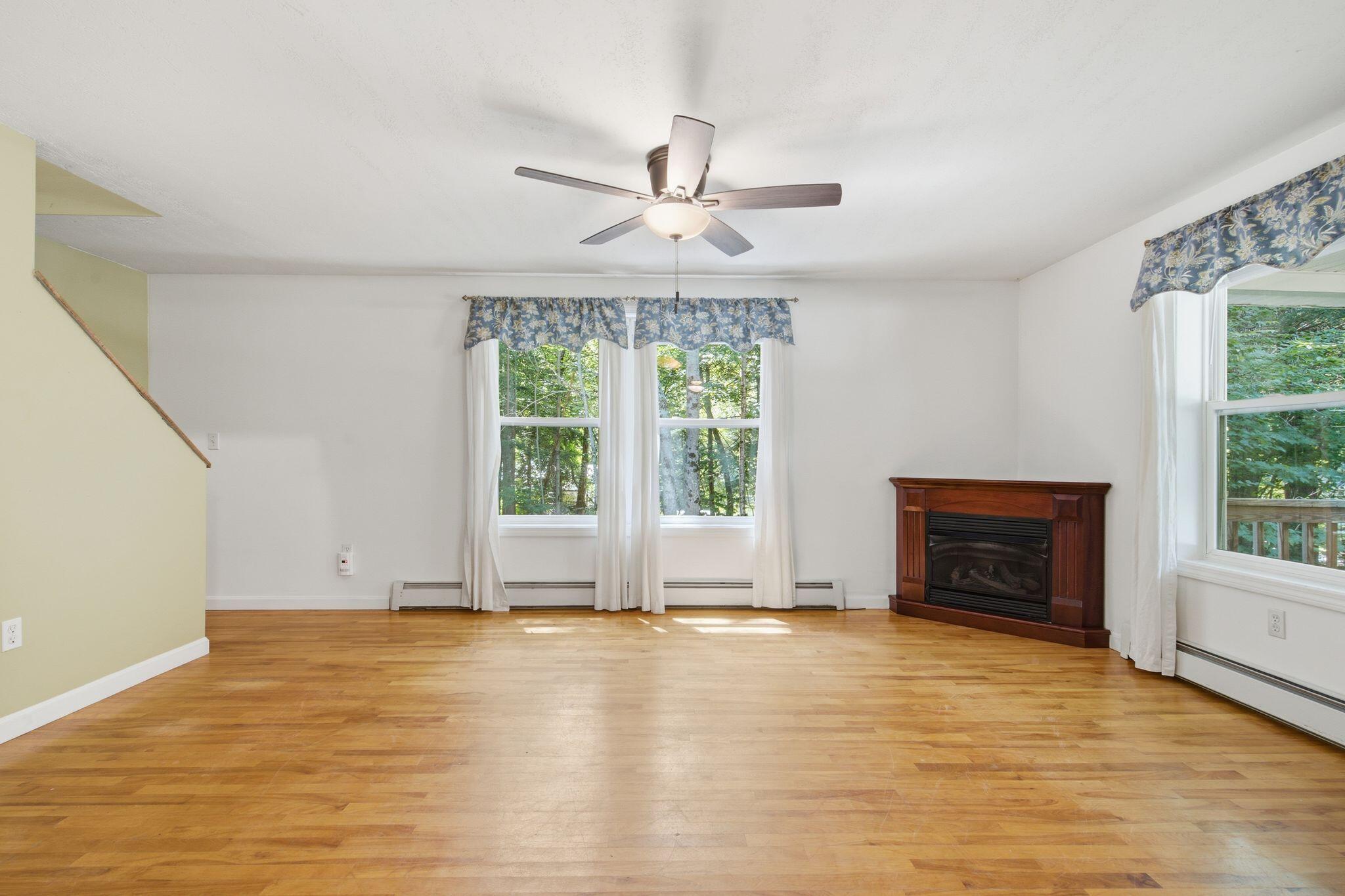 38 Lantern Lane Property Photo 18