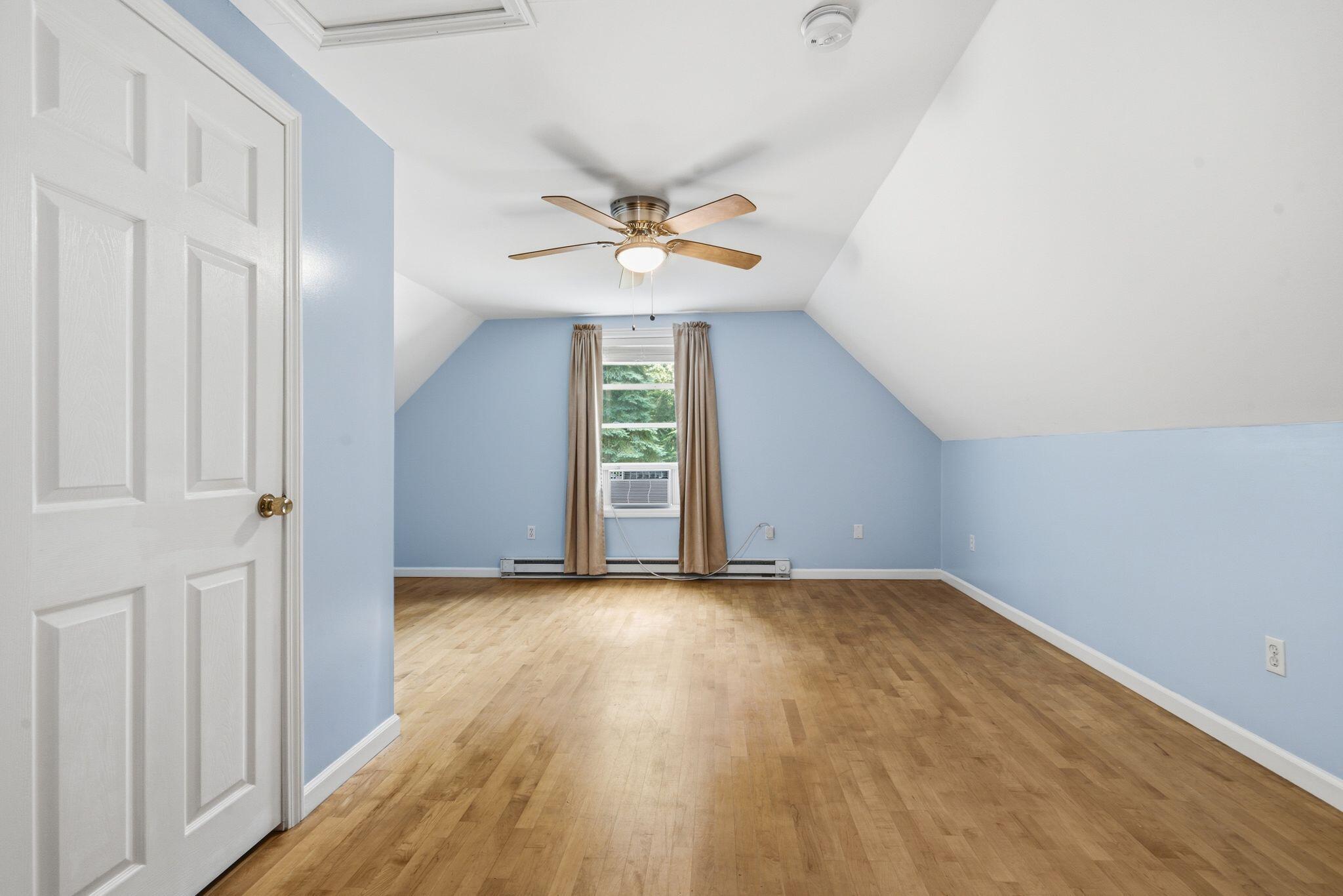 38 Lantern Lane Property Photo 22