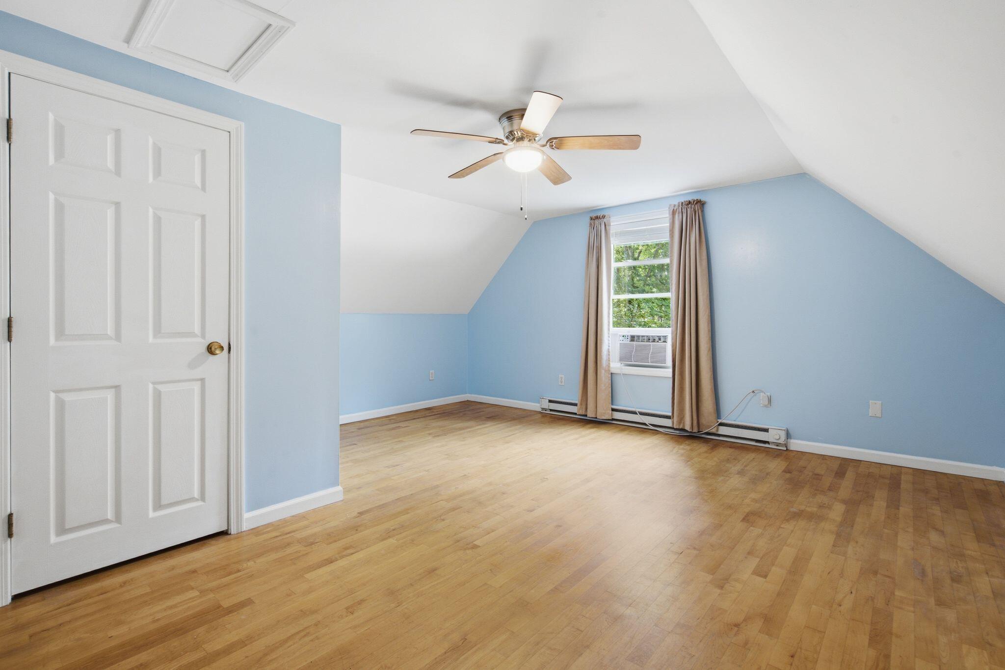 38 Lantern Lane Property Photo 23