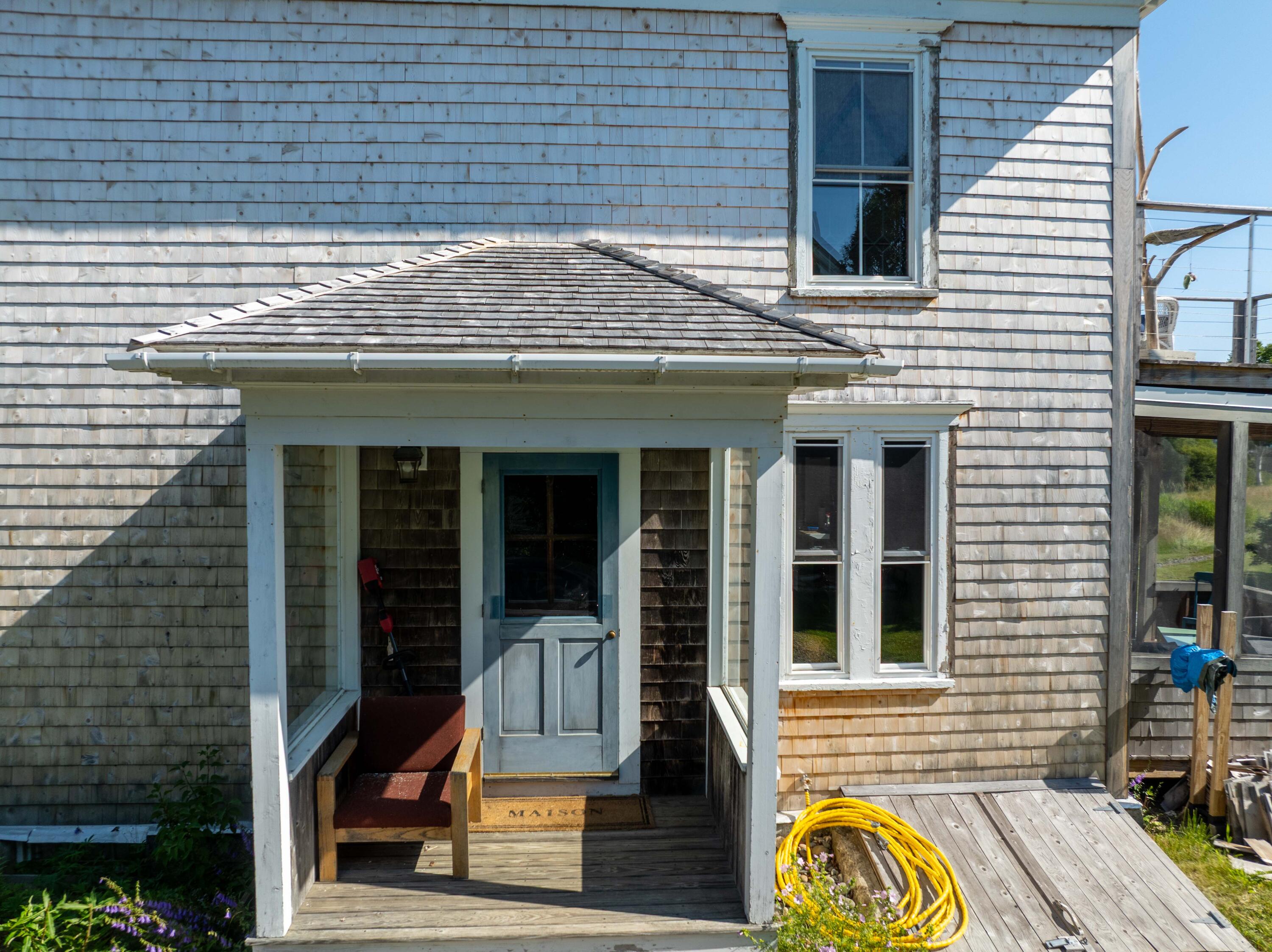 328 S Lubec Road Property Photo 4