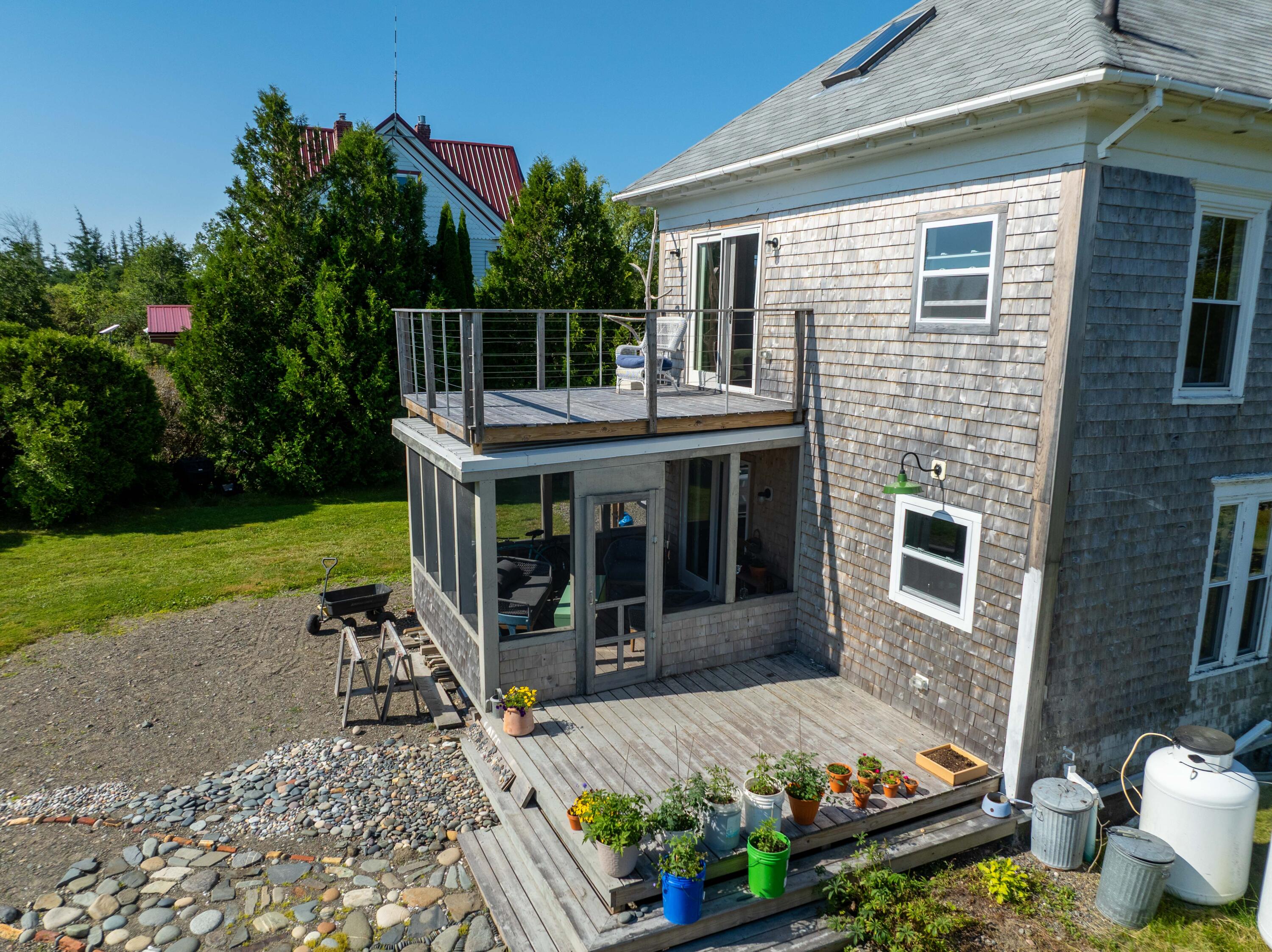 328 S Lubec Road Property Photo 10