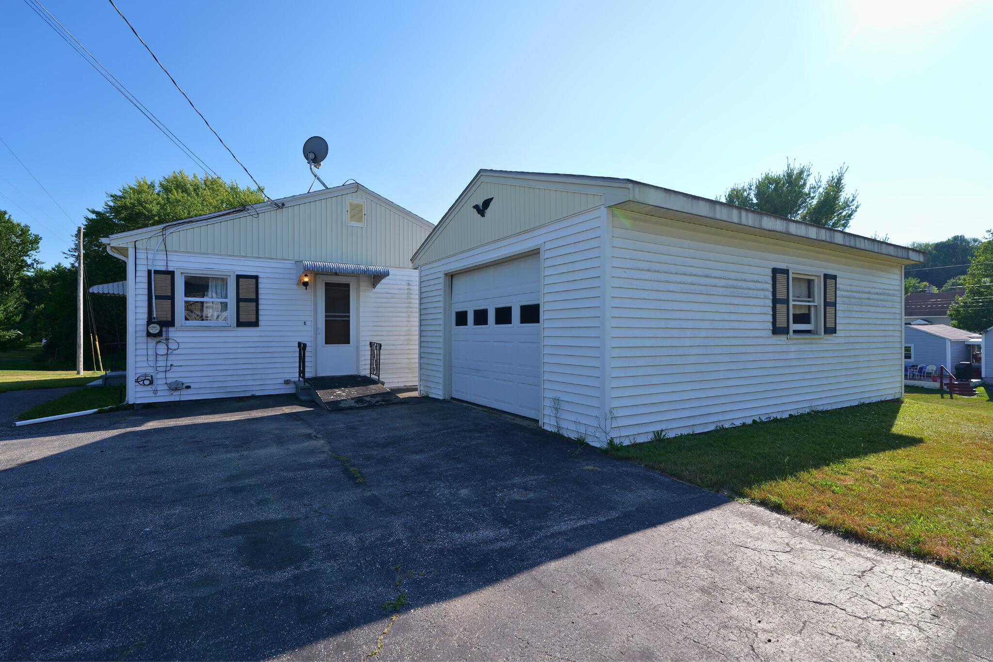121 Dow Avenue Property Photo 31