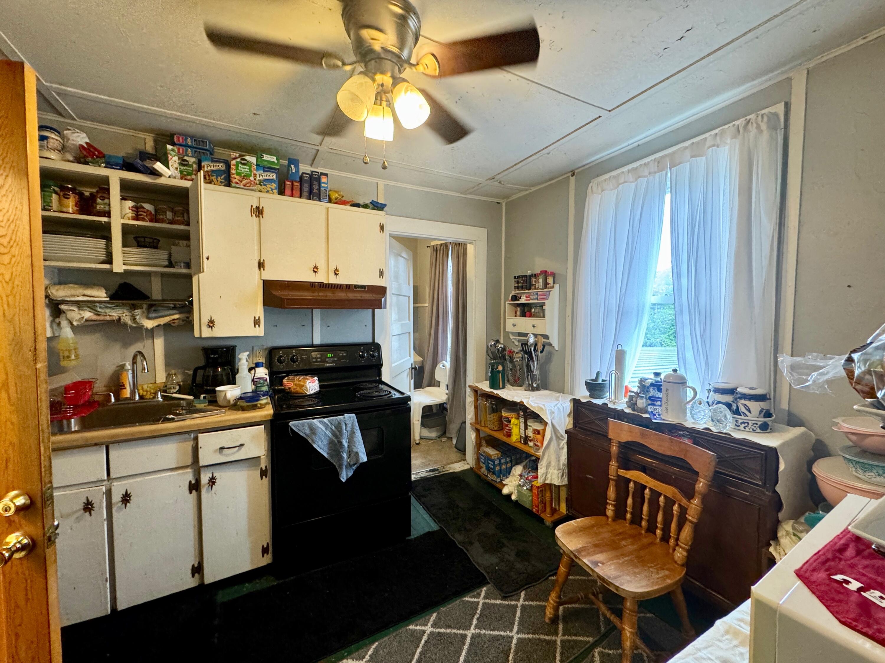 6-12 E Main Street Property Photo 18