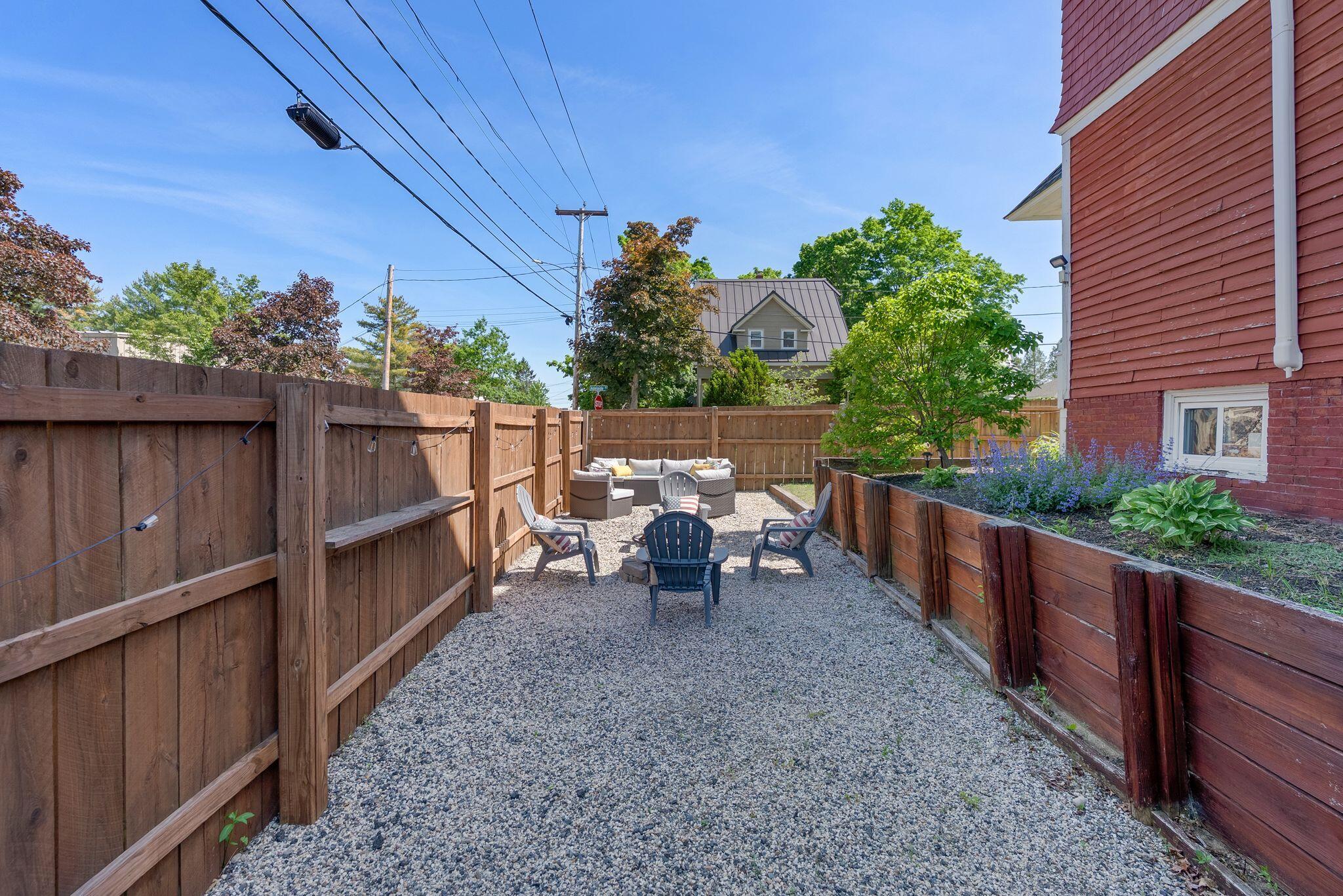 26 Adelaide Street Property Photo 53