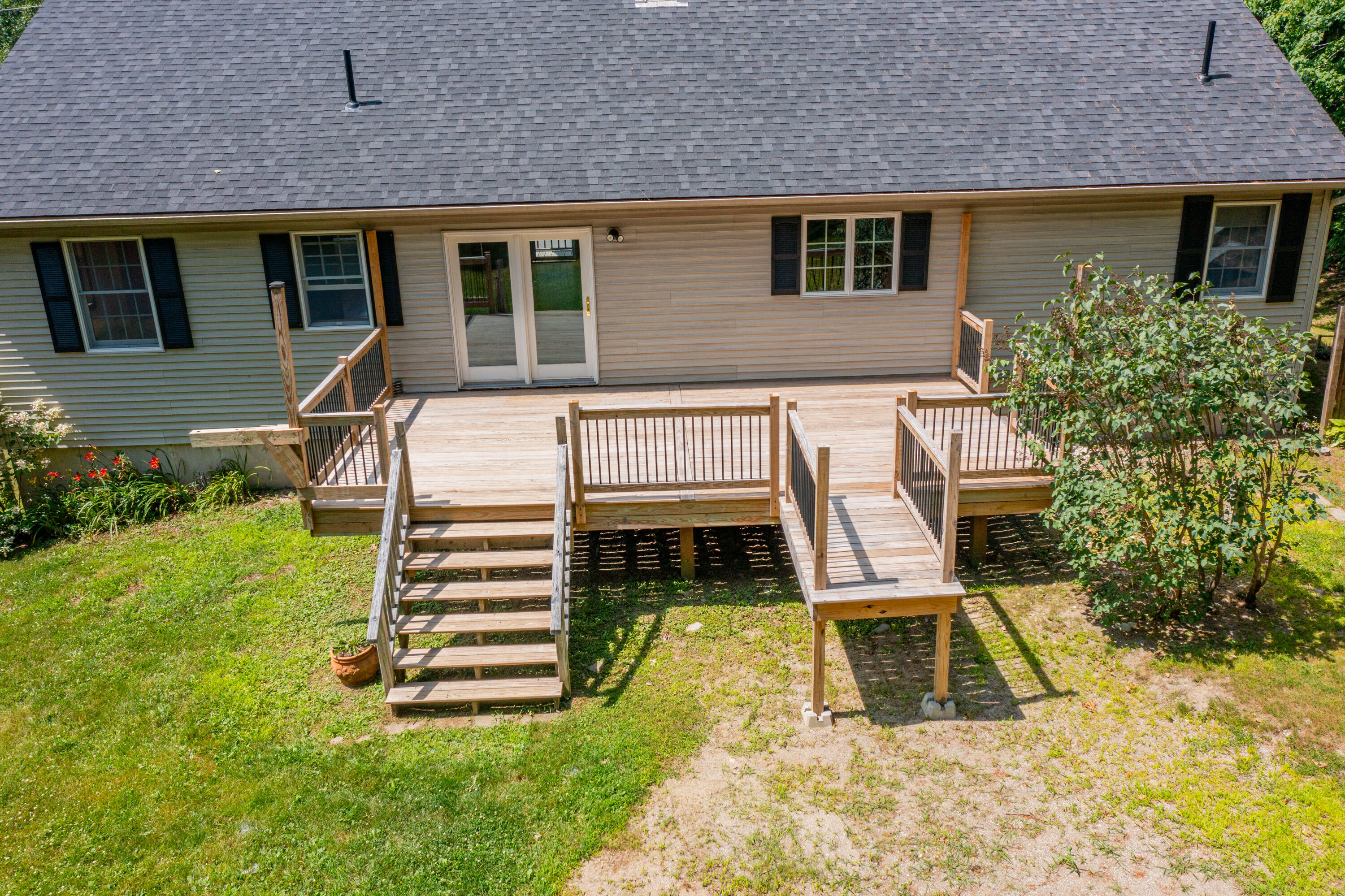 47 Forest Hill Property Photo 10