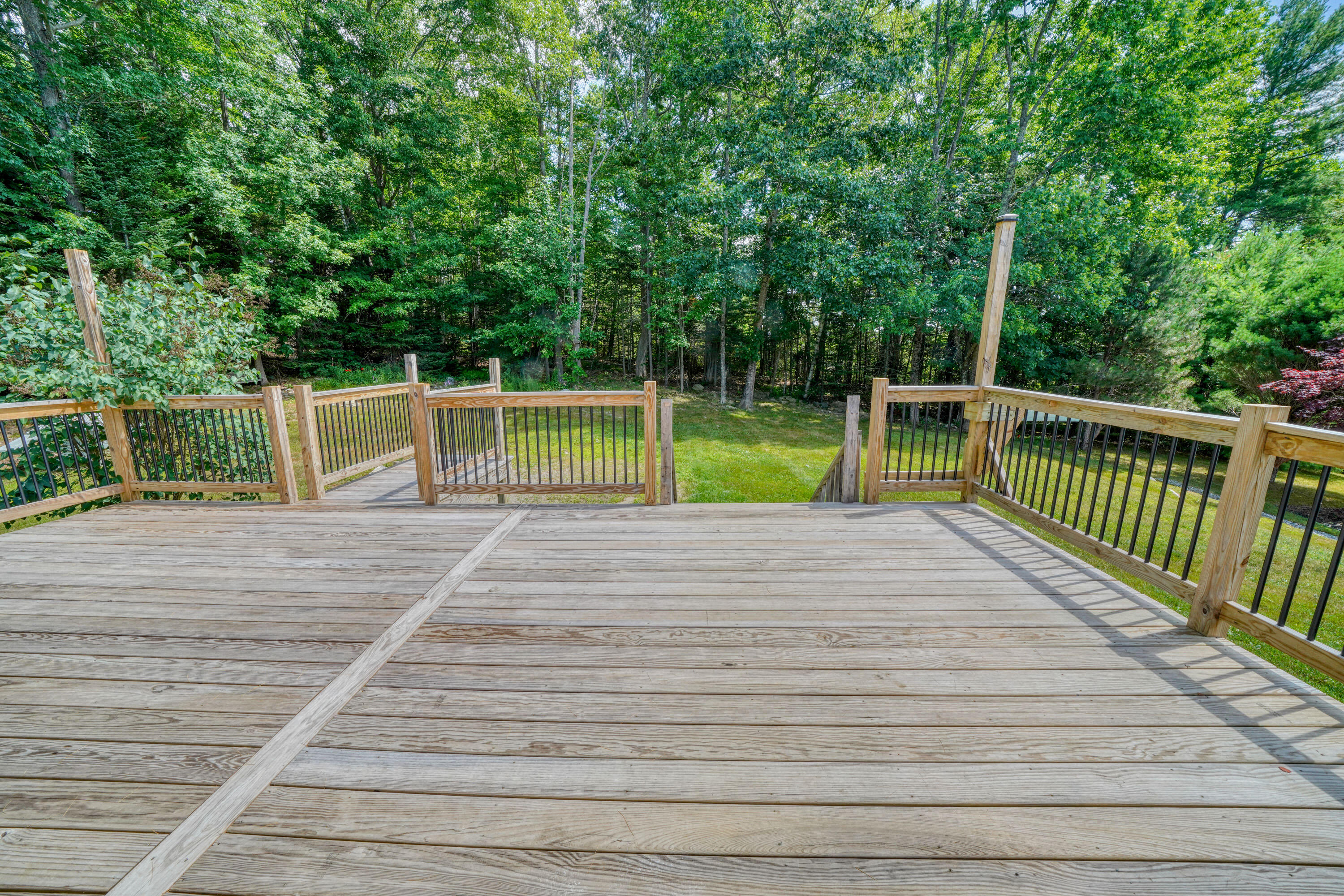 47 Forest Hill Property Photo 44