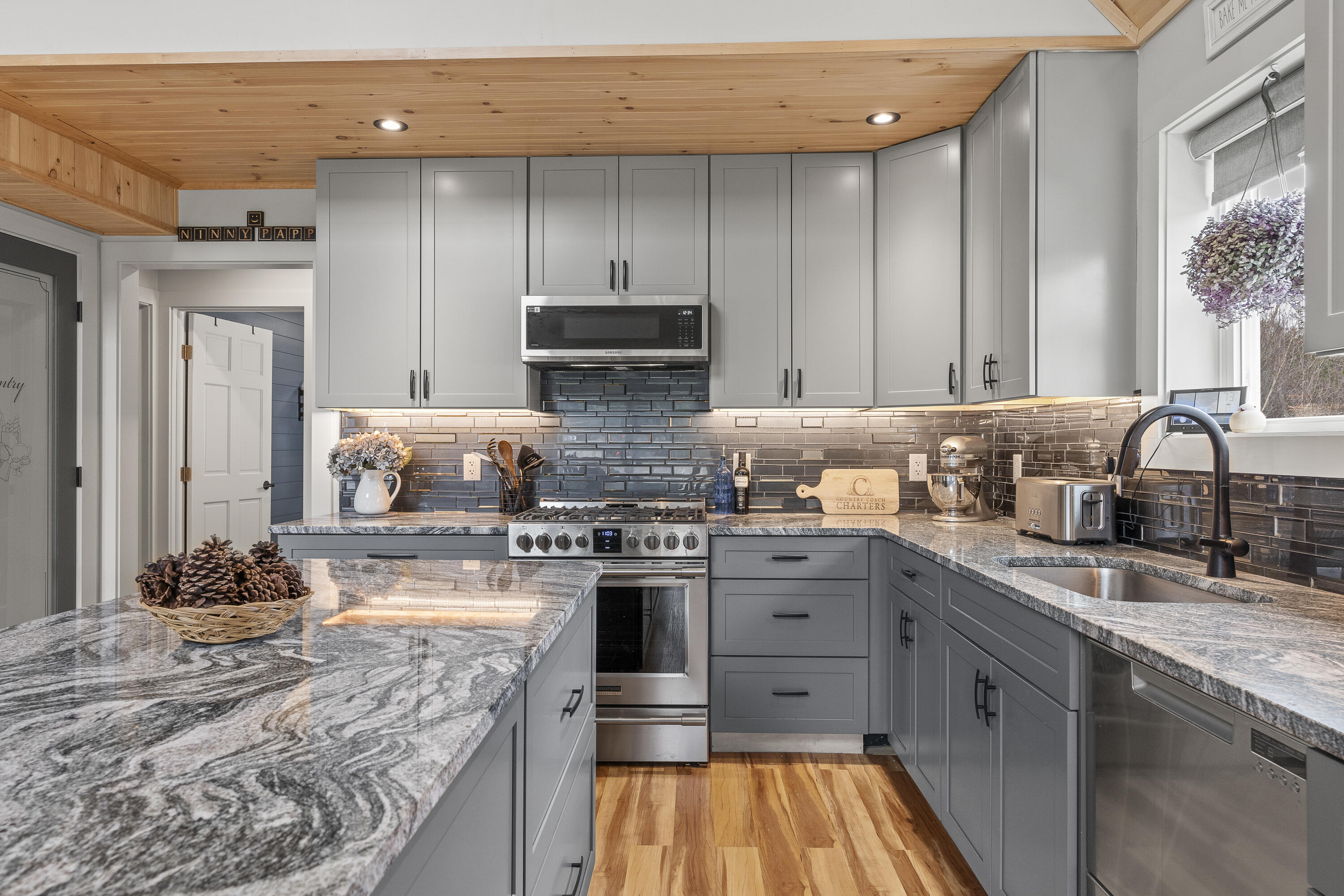 145 E Pond Road Property Photo 21