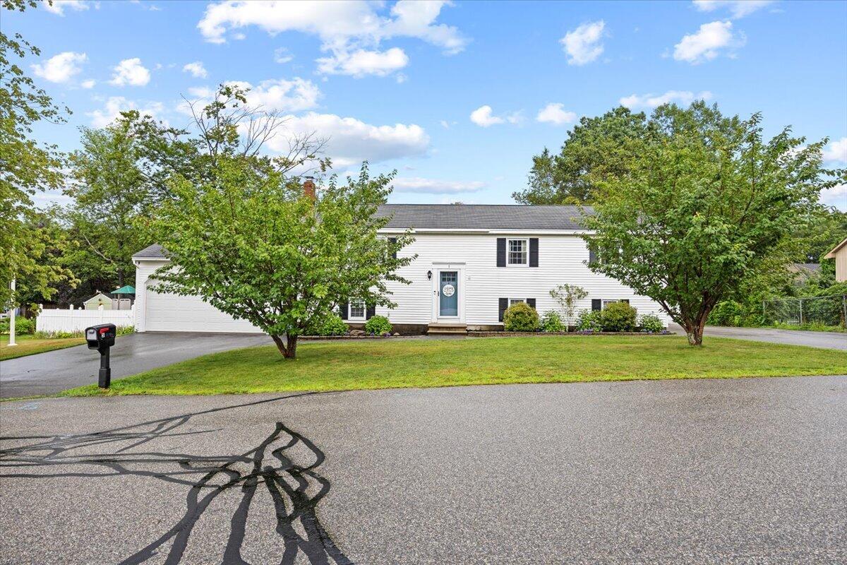 5 Deborah Avenue Property Photo 2