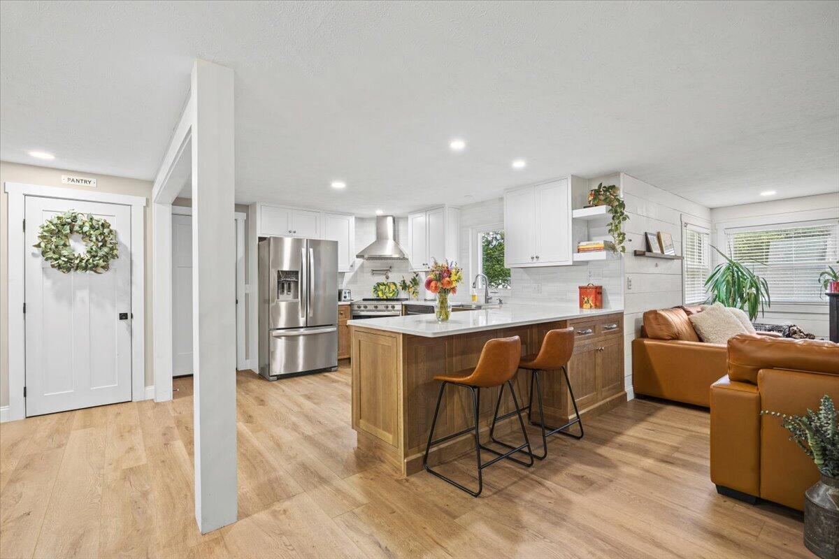 5 Deborah Avenue Property Photo 9