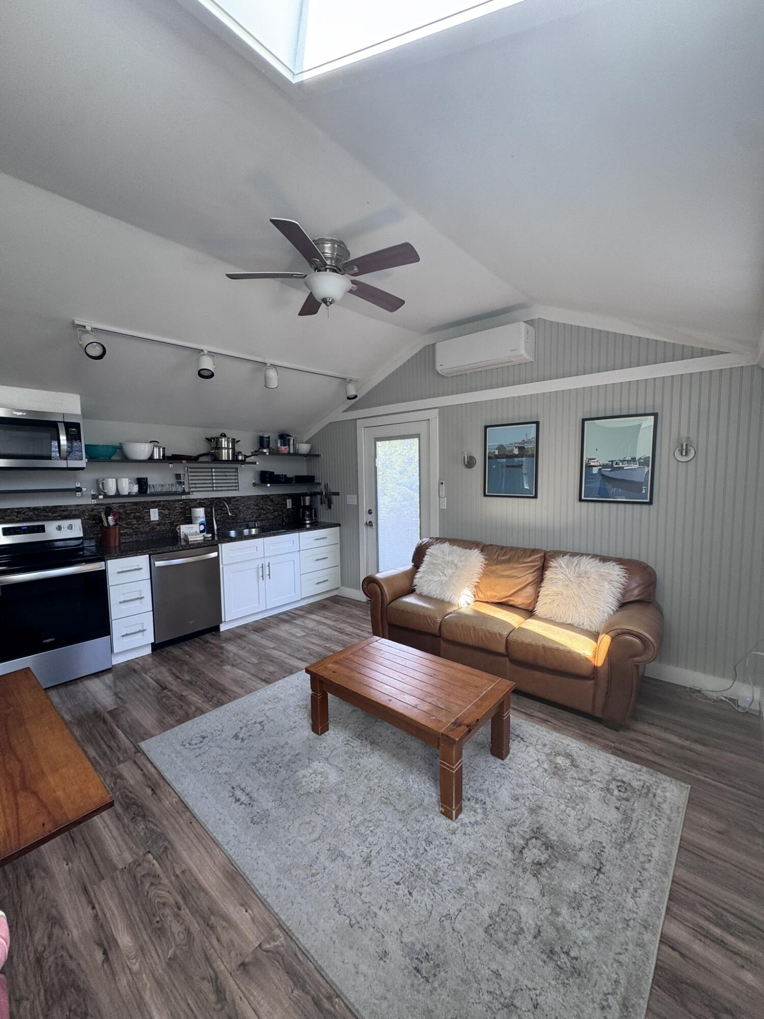 40 Shorebreezes Lane 40 Property Photo 13
