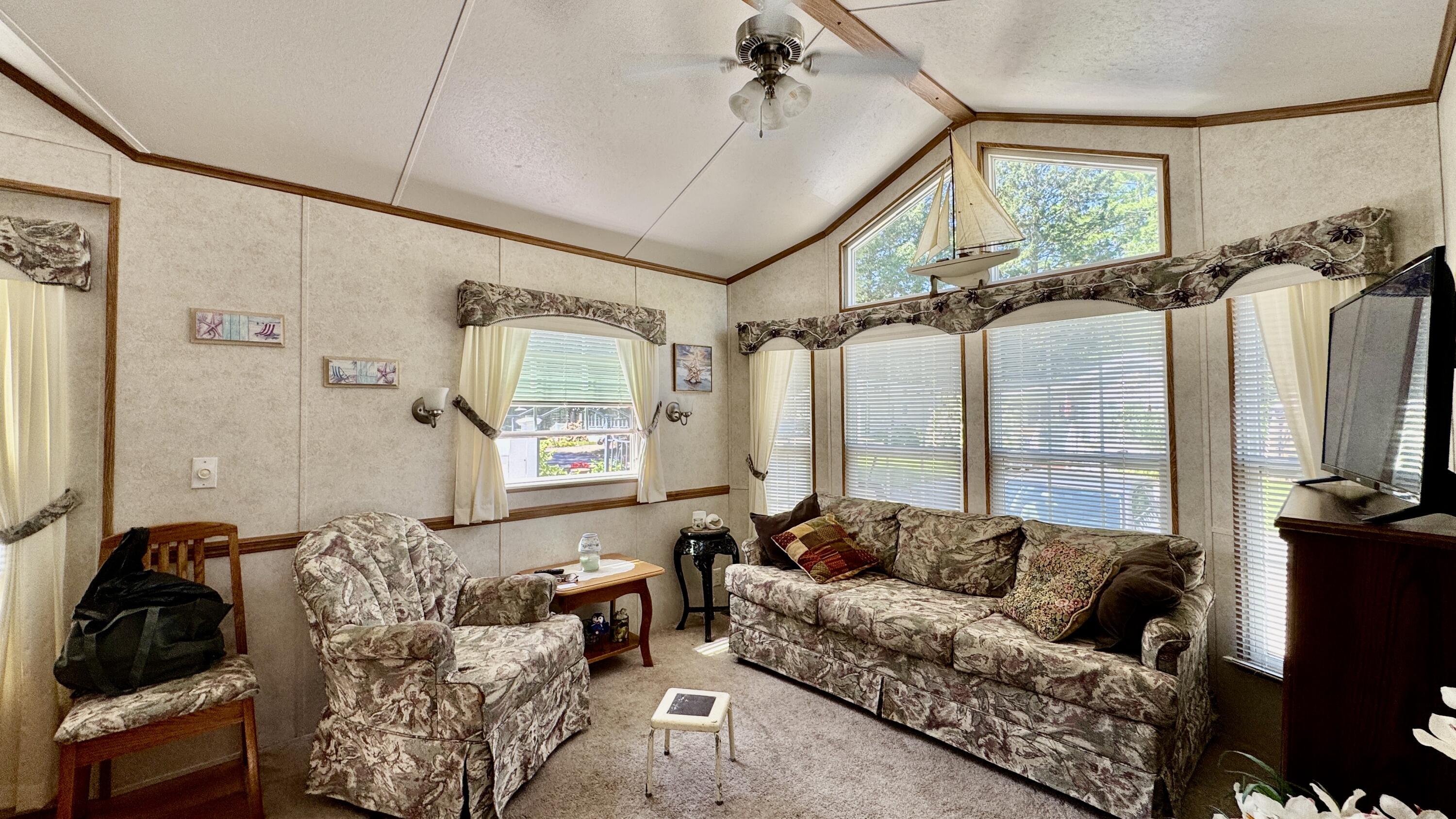 27 Go Camping Way 260 Property Photo 5