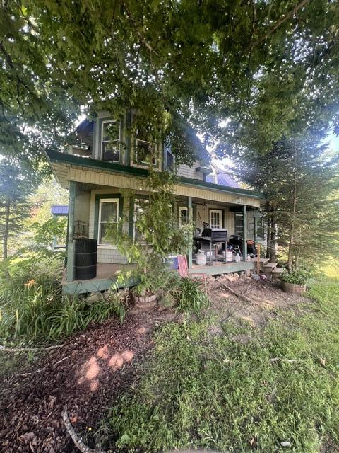 1004 Estabrook Road Property Photo 1
