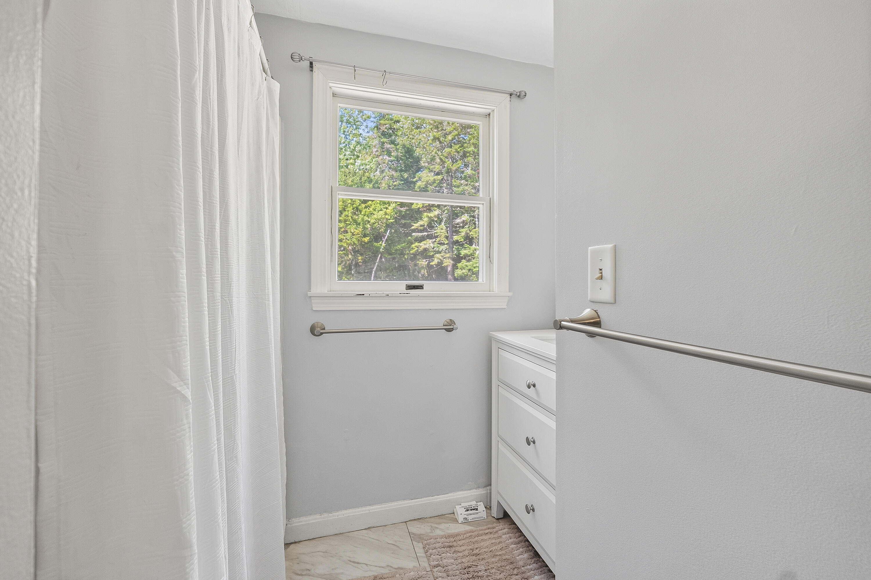 8 Deer Run Road Property Photo 27