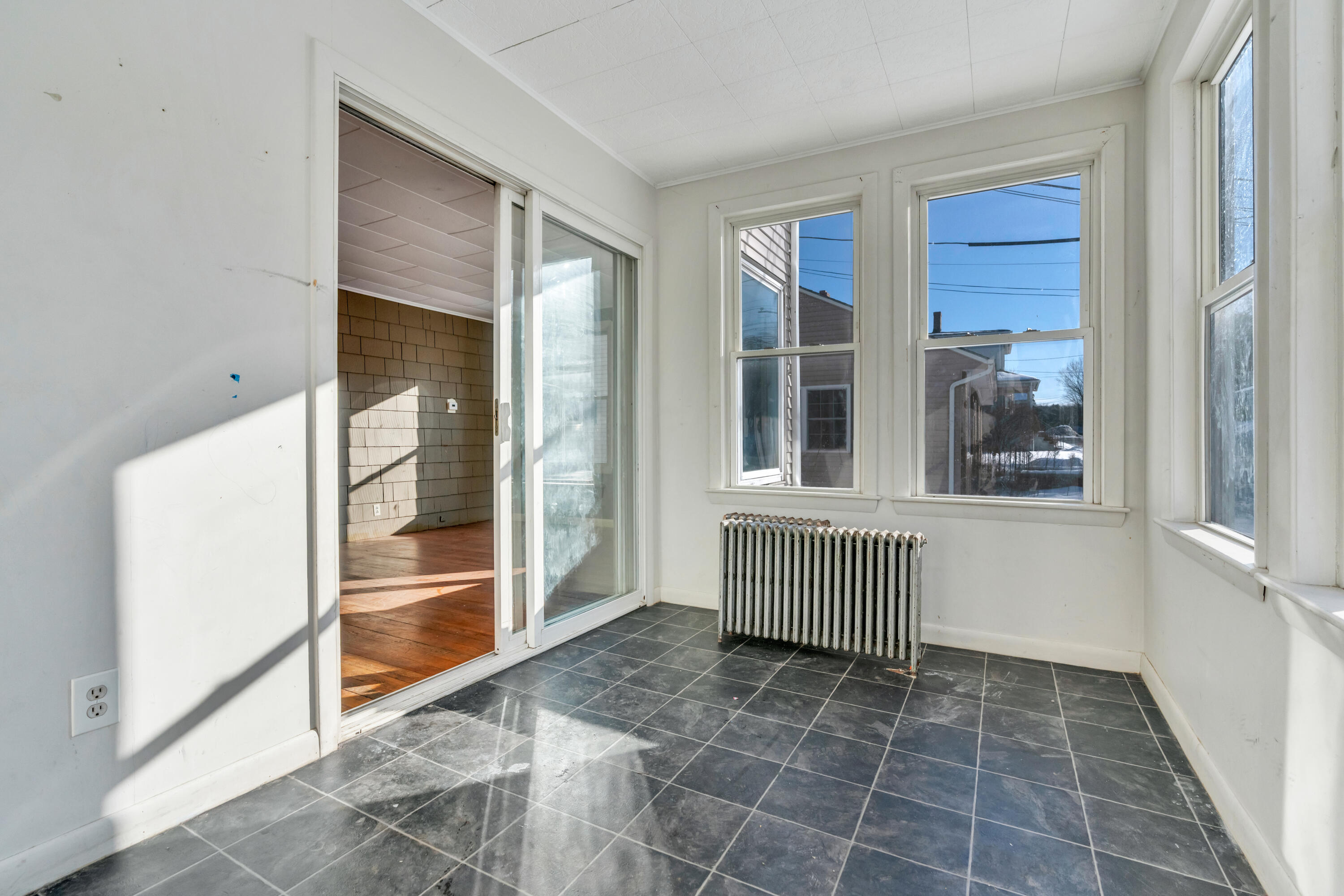 74 King Avenue Property Photo 4