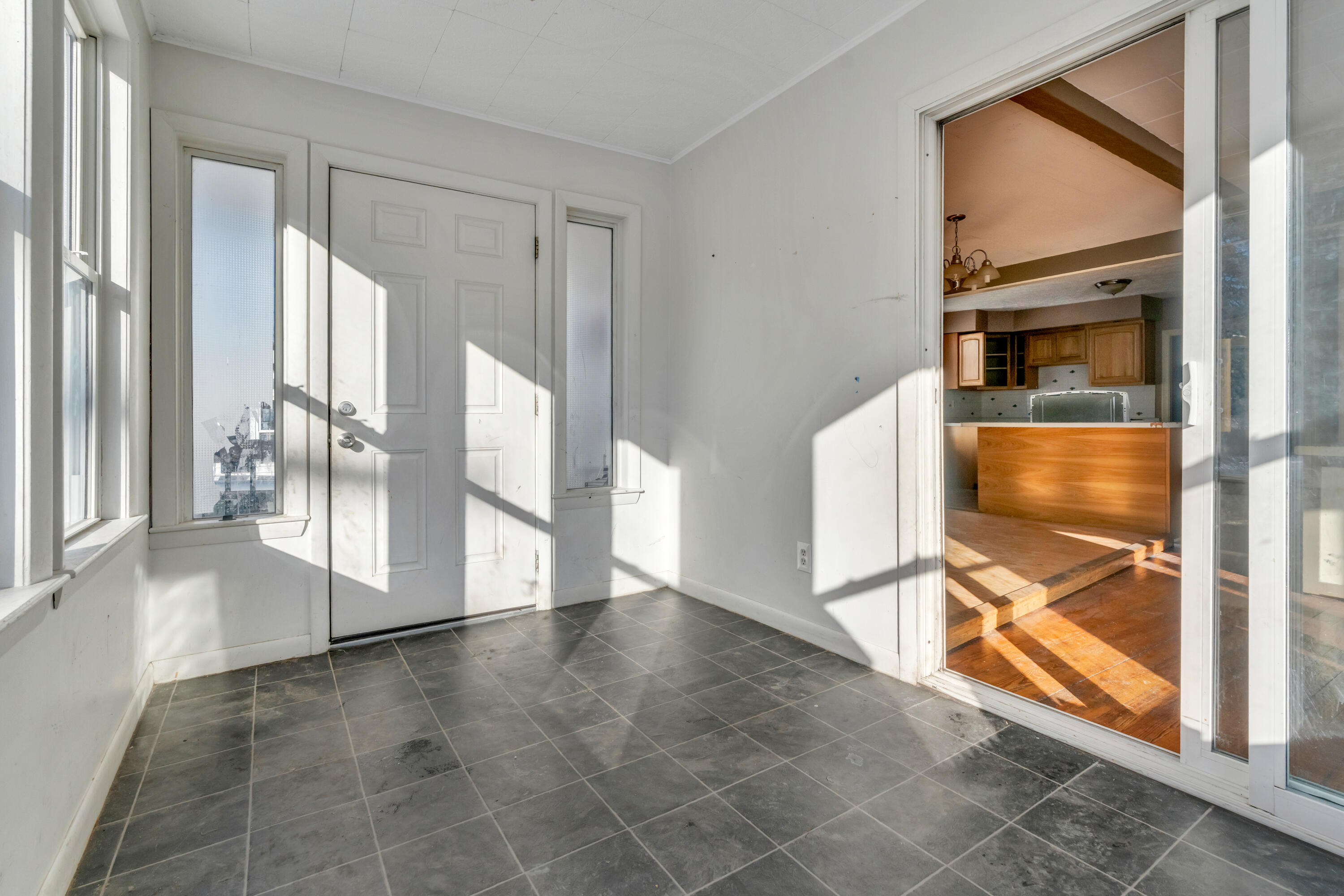 74 King Avenue Property Photo 5