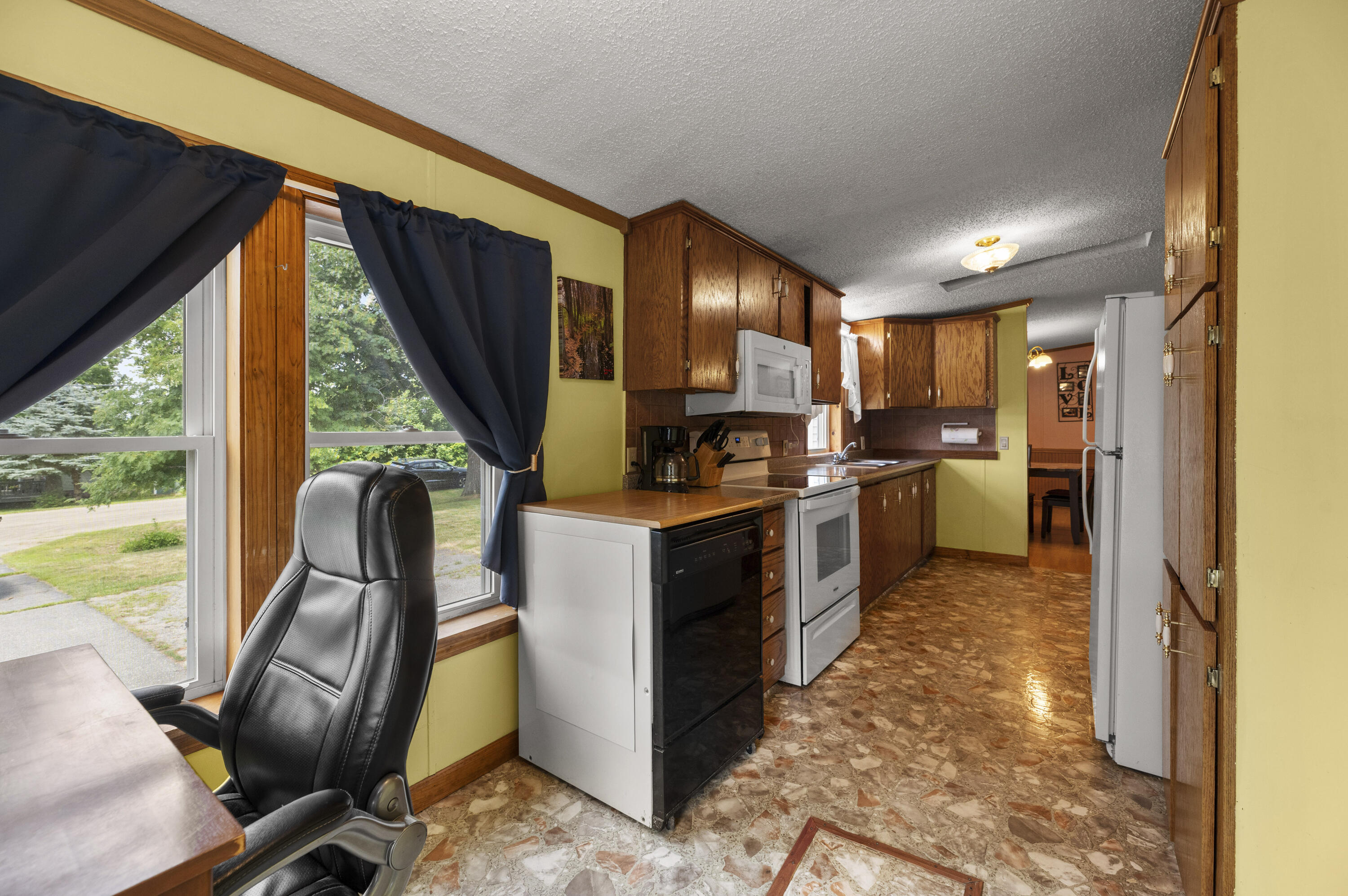 55 Averill Mobile Home Park Property Photo 14