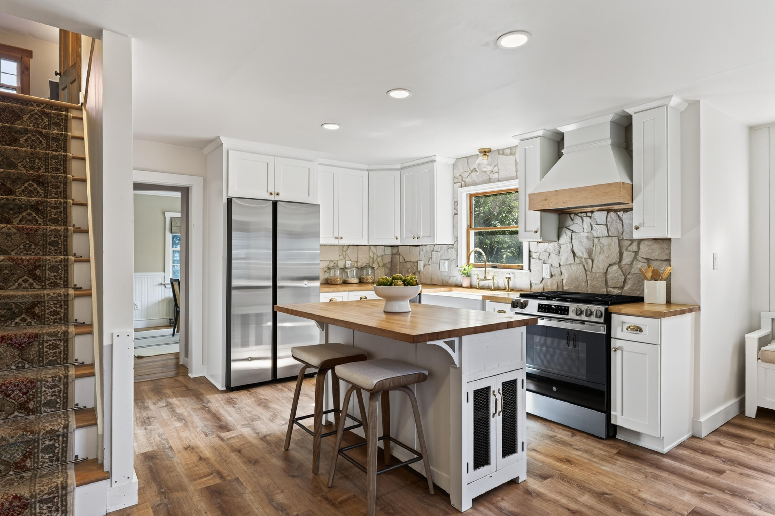 85 Duck Pond Road Property Photo 8