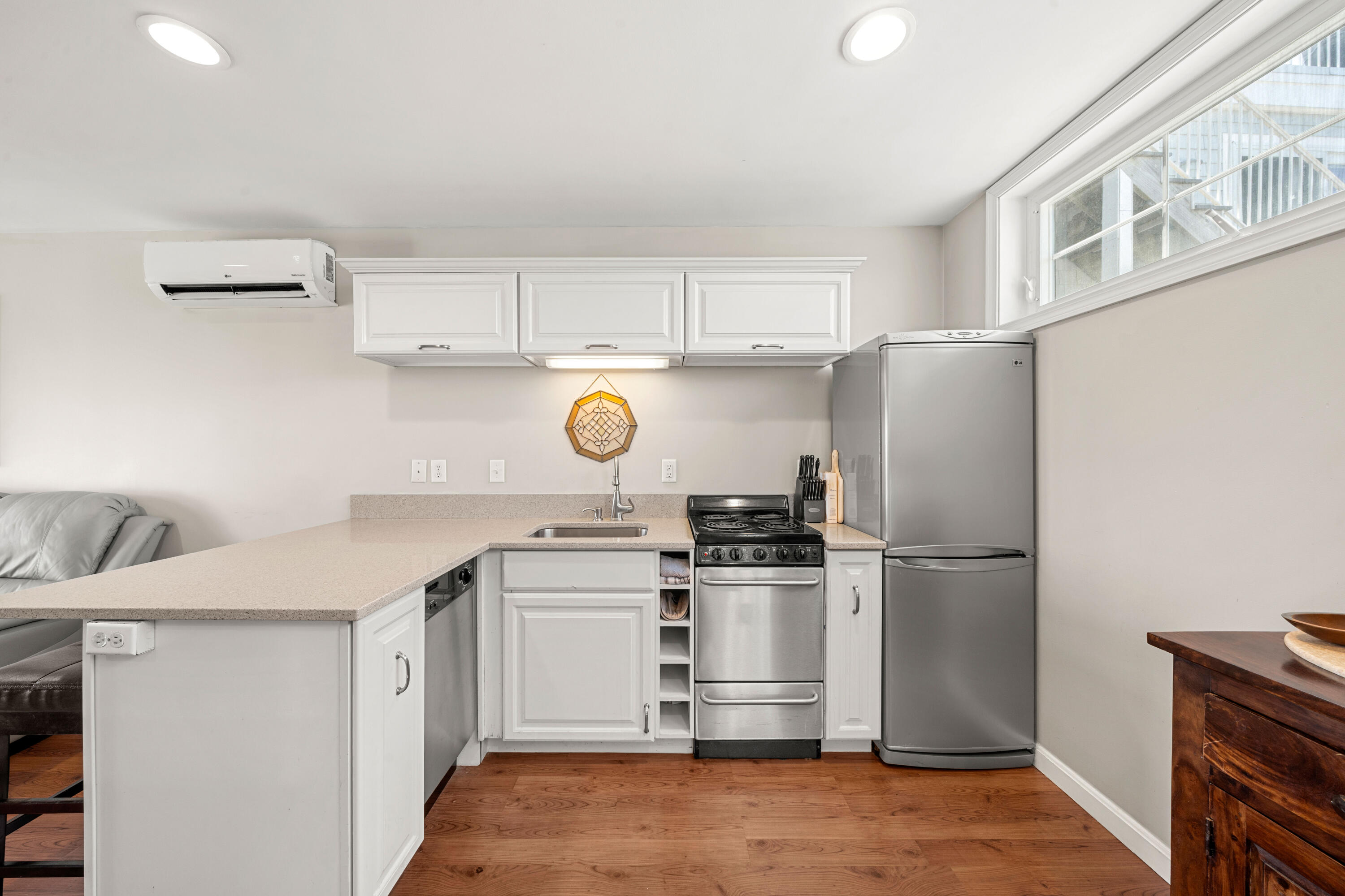 113-117 Perkins Cove Road Property Photo 15