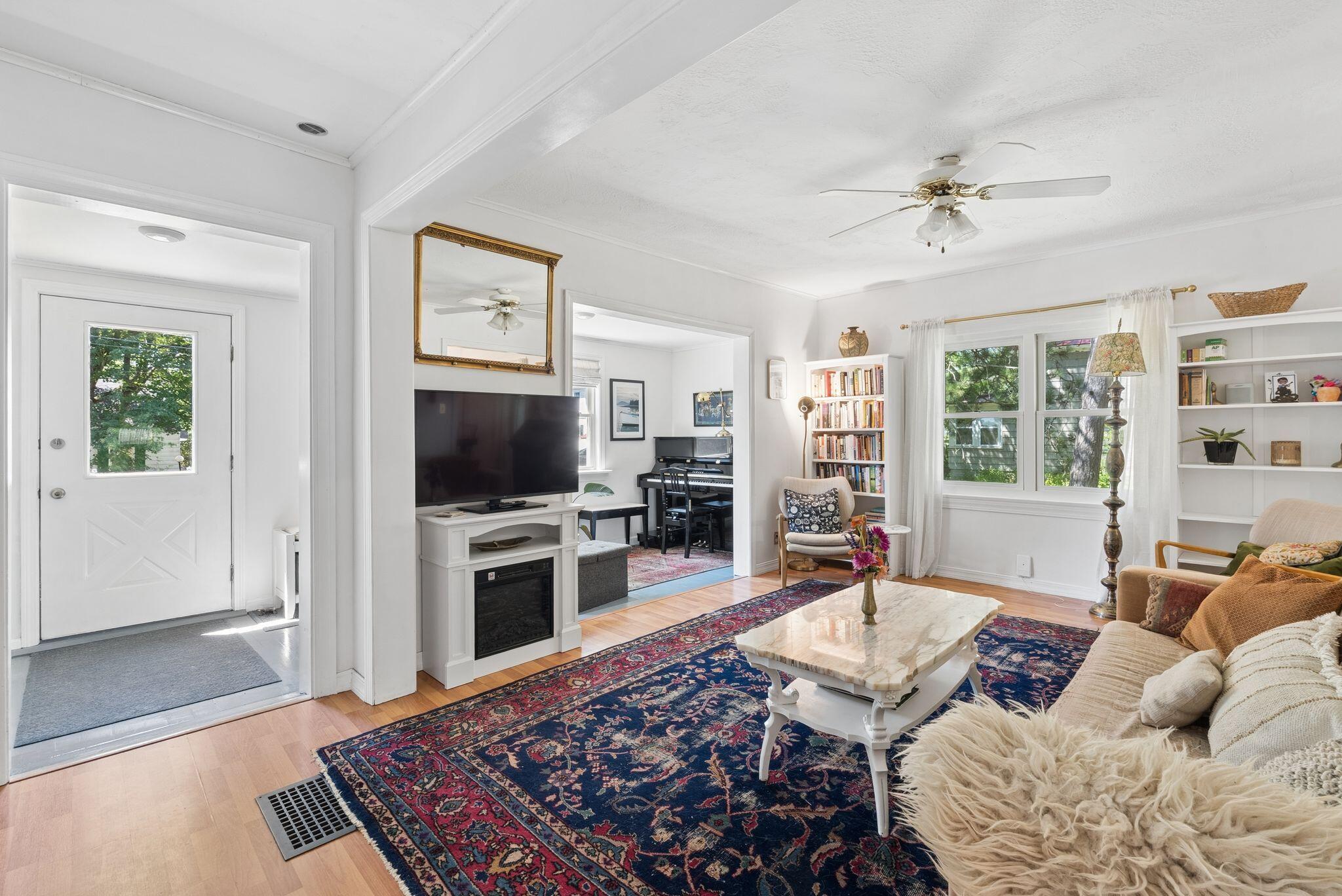 7 Edgewood Street Property Photo 22