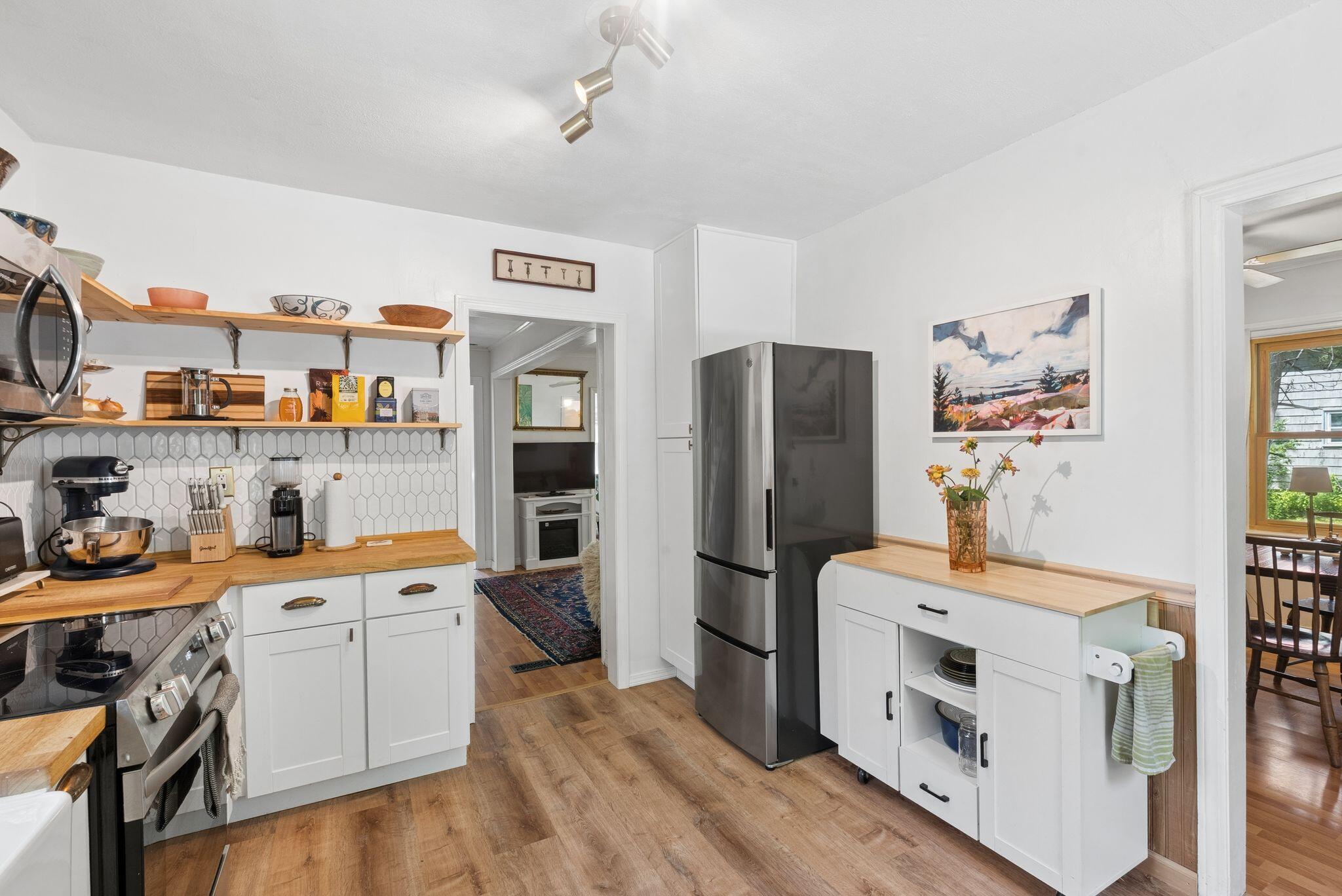 7 Edgewood Street Property Photo 27