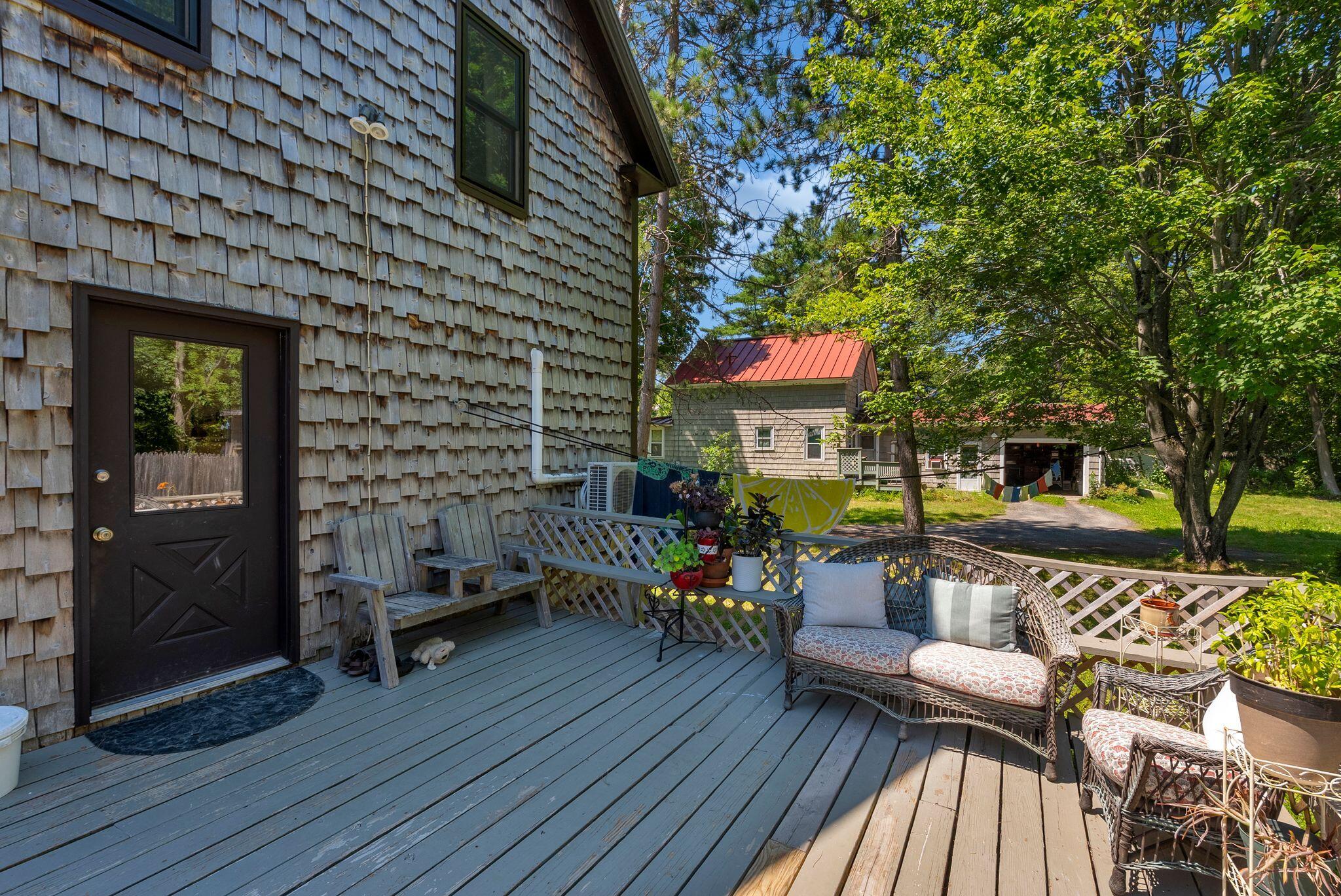 7 Edgewood Street Property Photo 45