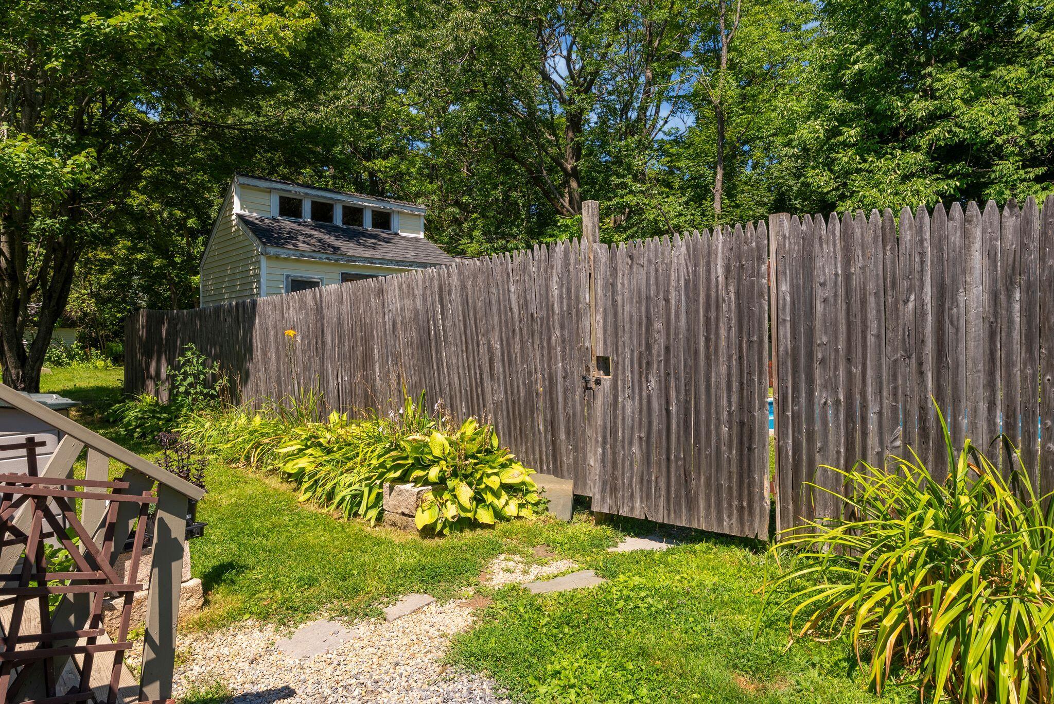 7 Edgewood Street Property Photo 46