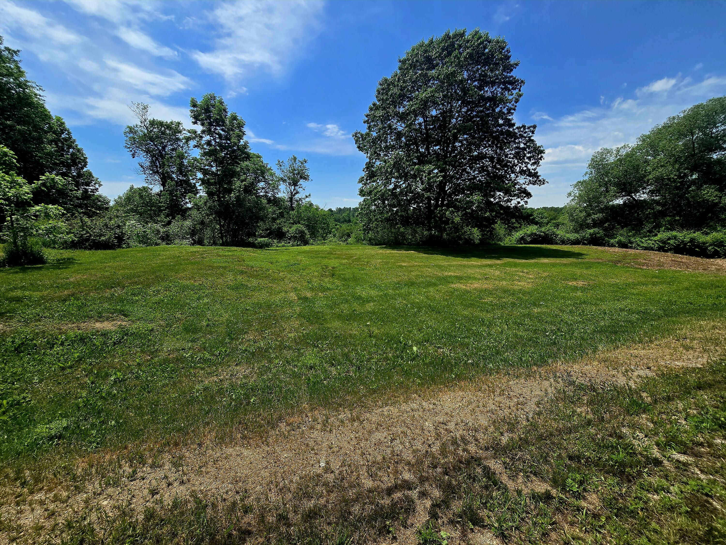 610 Stream Road Property Photo 4