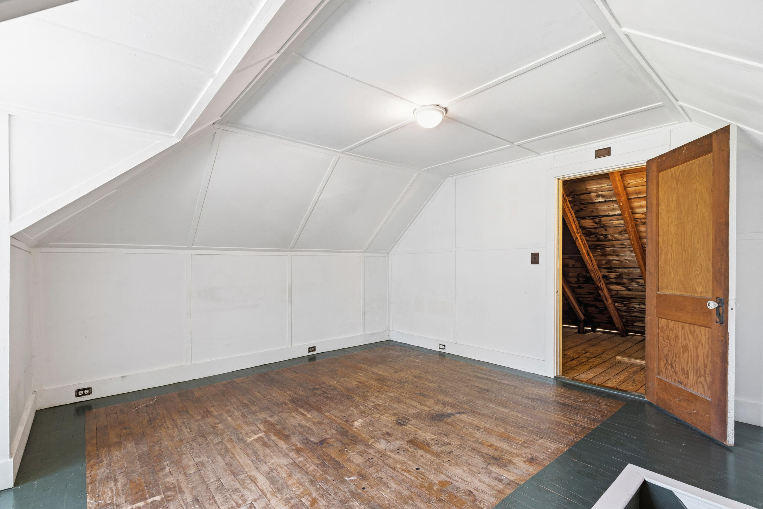 45 Runnells Street Property Photo 8