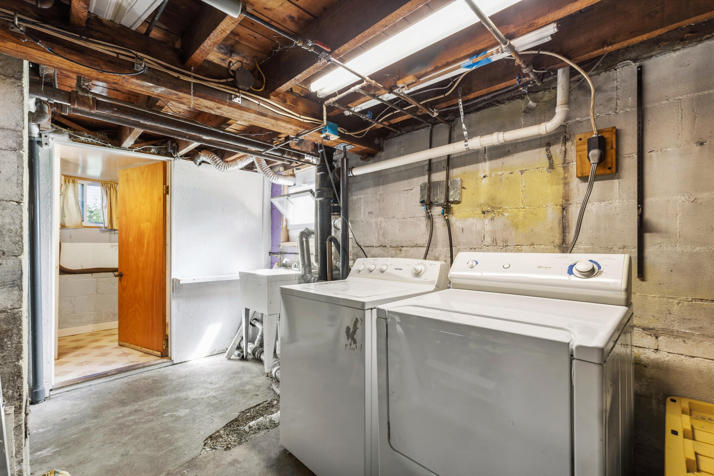 45 Runnells Street Property Photo 32