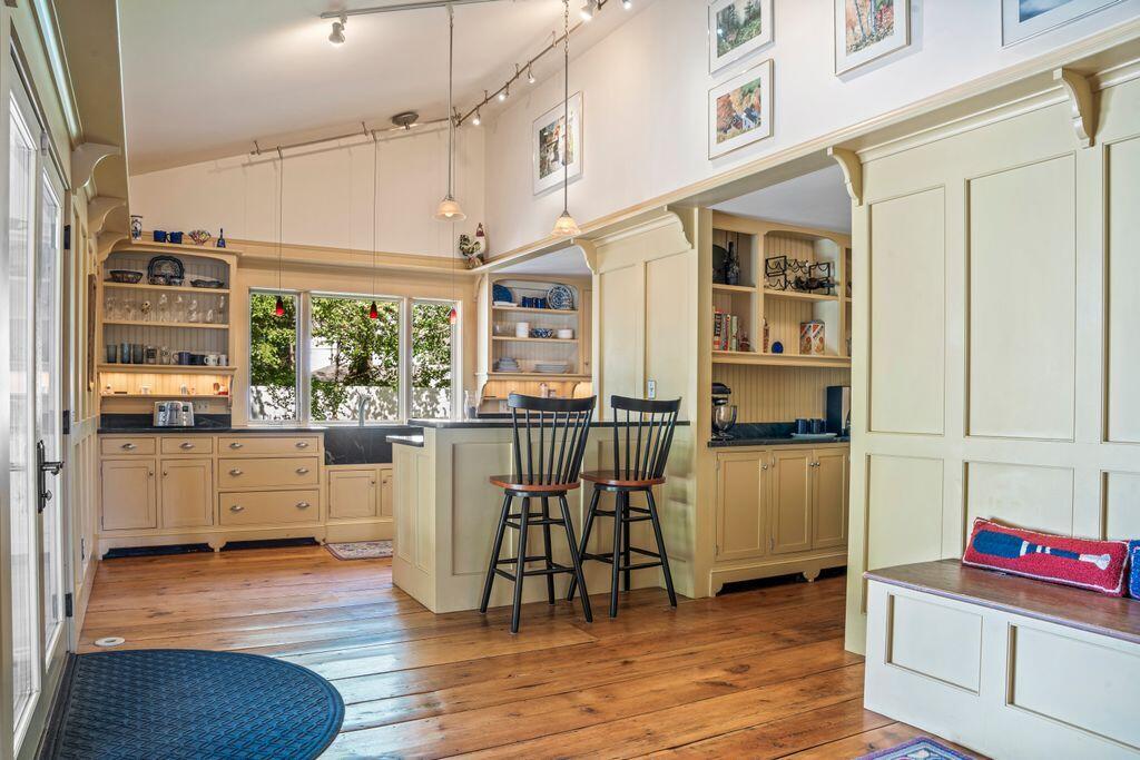 7 Storer Street Property Photo 22
