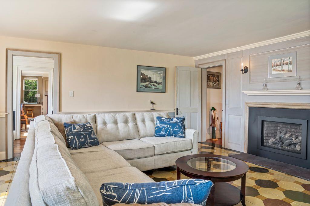 7 Storer Street Property Photo 32