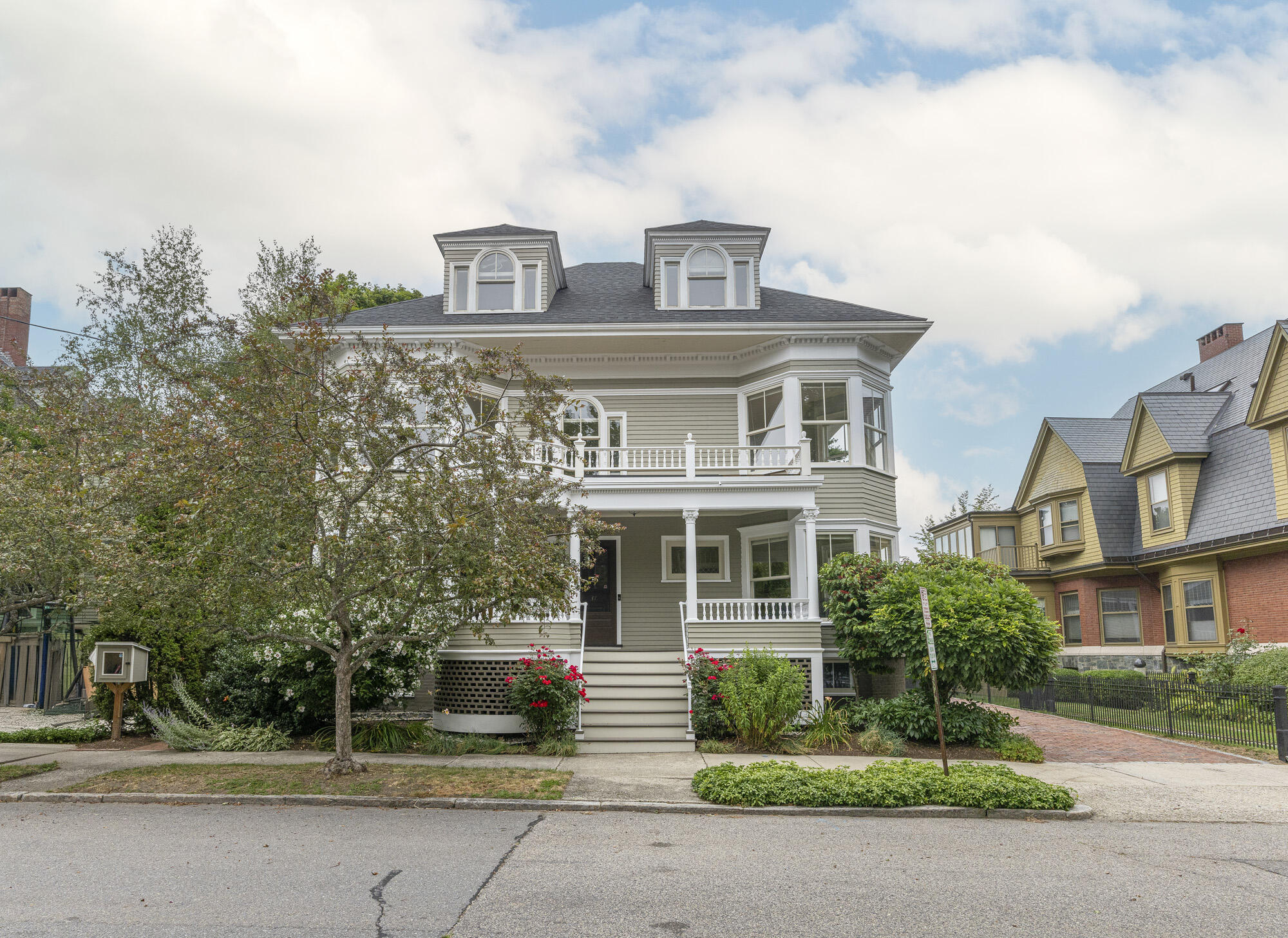 37 Carroll Street Property Photo 2
