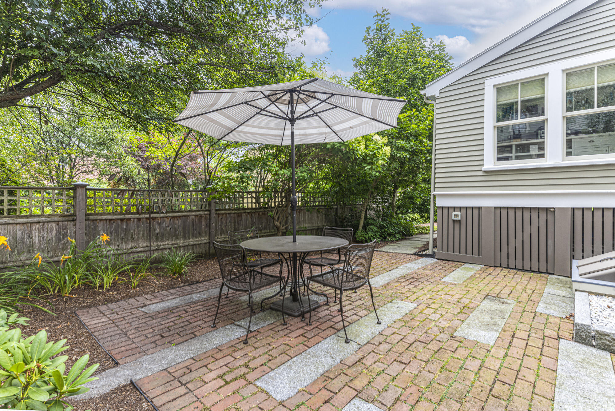 37 Carroll Street Property Photo 73