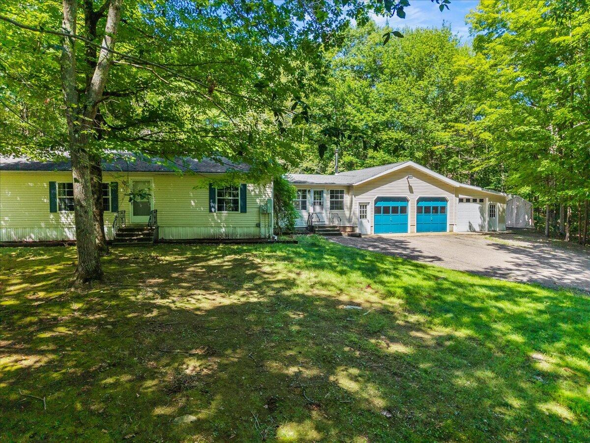 11 Bruce Lane Property Photo 1