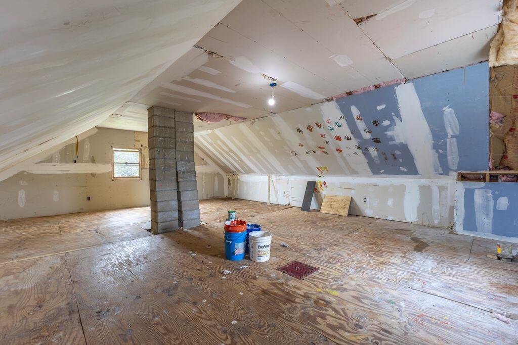697 Sokokis Avenue Property Photo 28