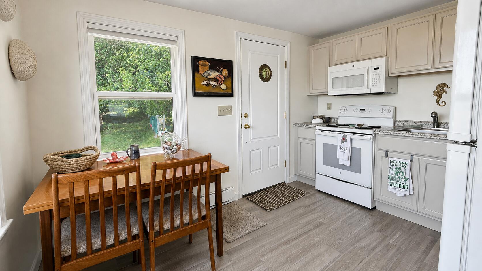 476 S Lubec Road Property Photo 9