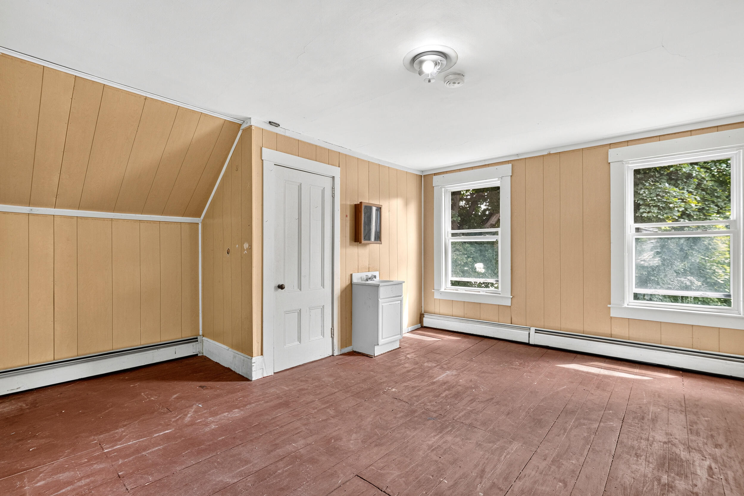23 Cottage Street Property Photo 19