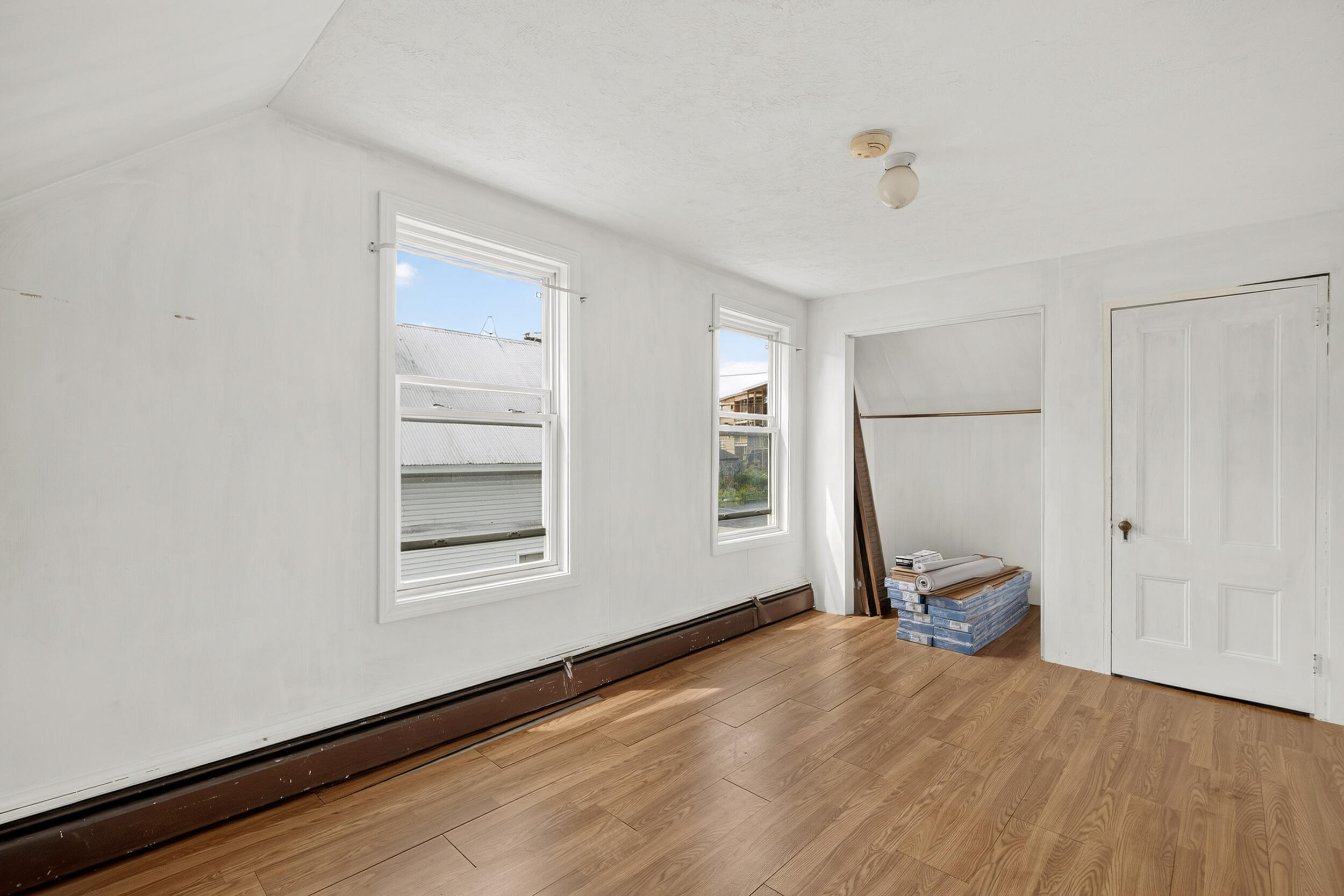 23 Cottage Street Property Photo 21