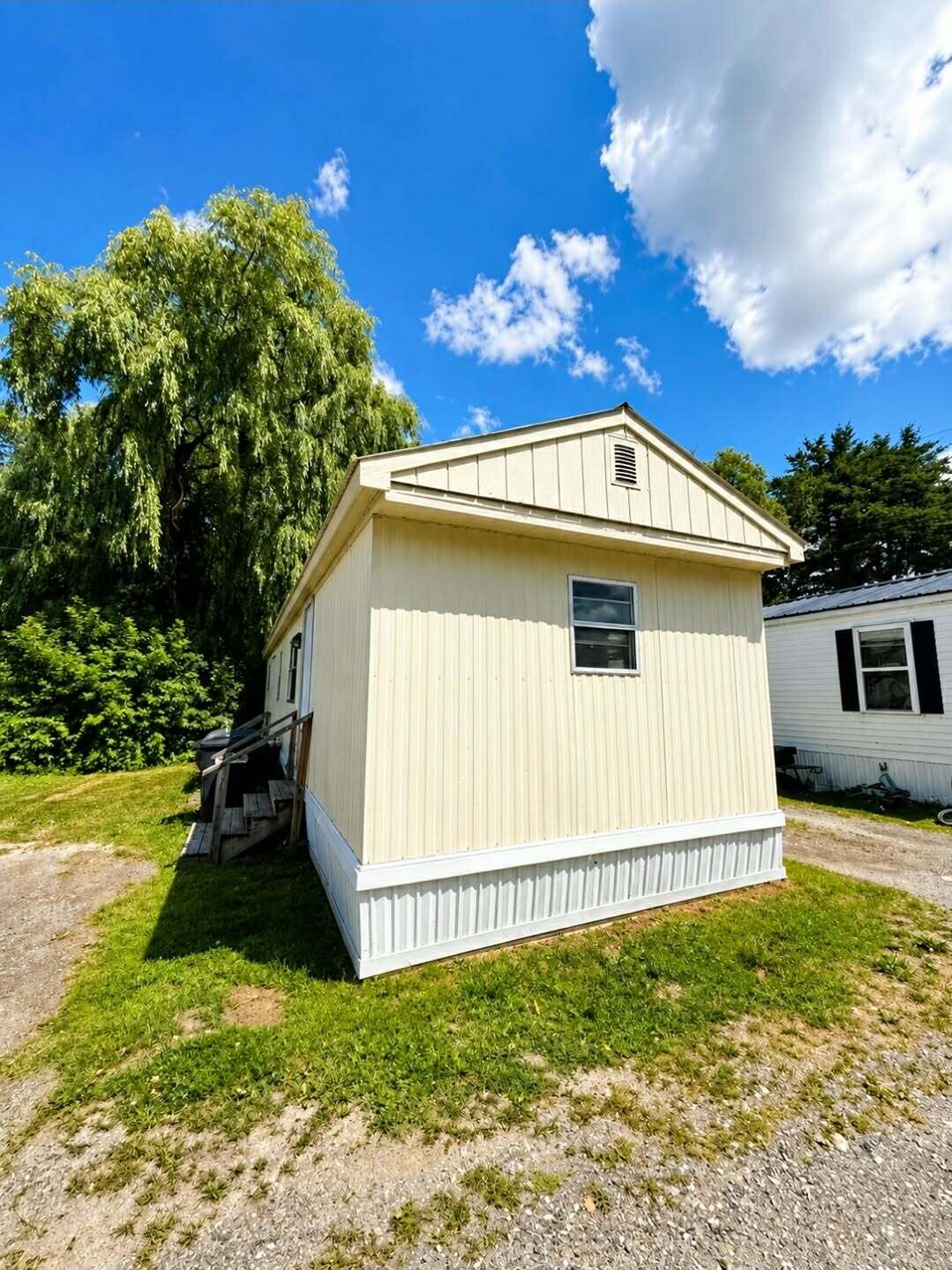 715 College Avenue 21 Property Photo 1