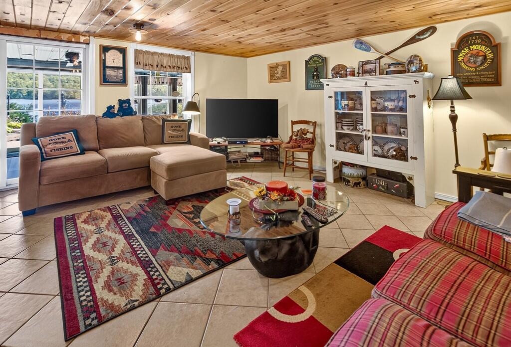 202 Bear Cove Road Property Photo 41
