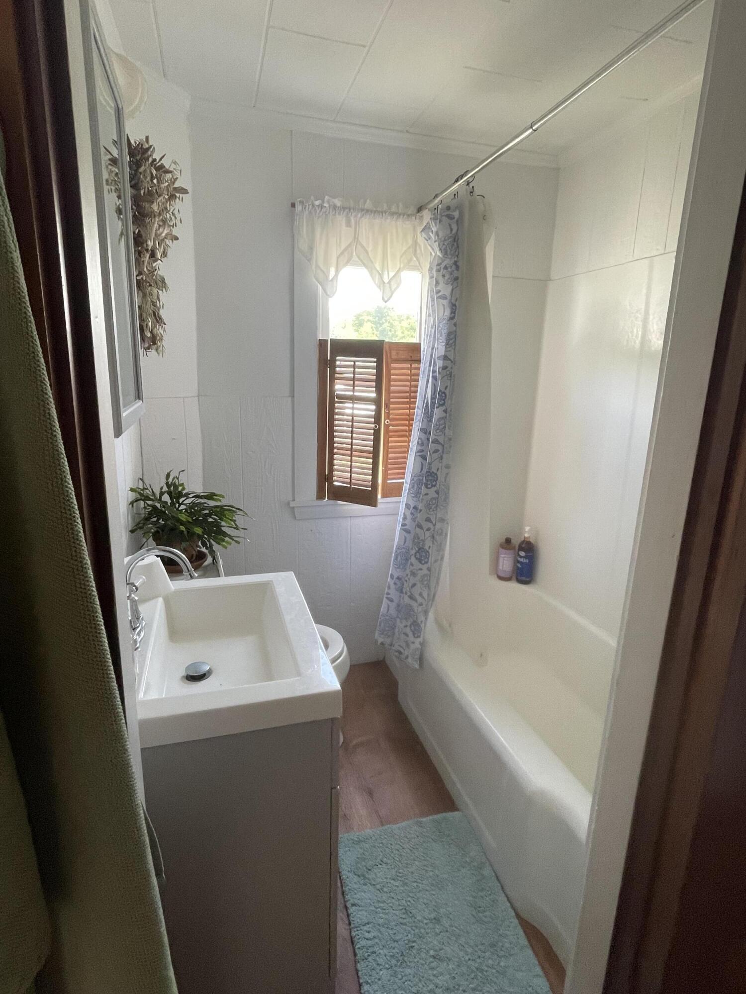 27 Murray Street Property Photo 14