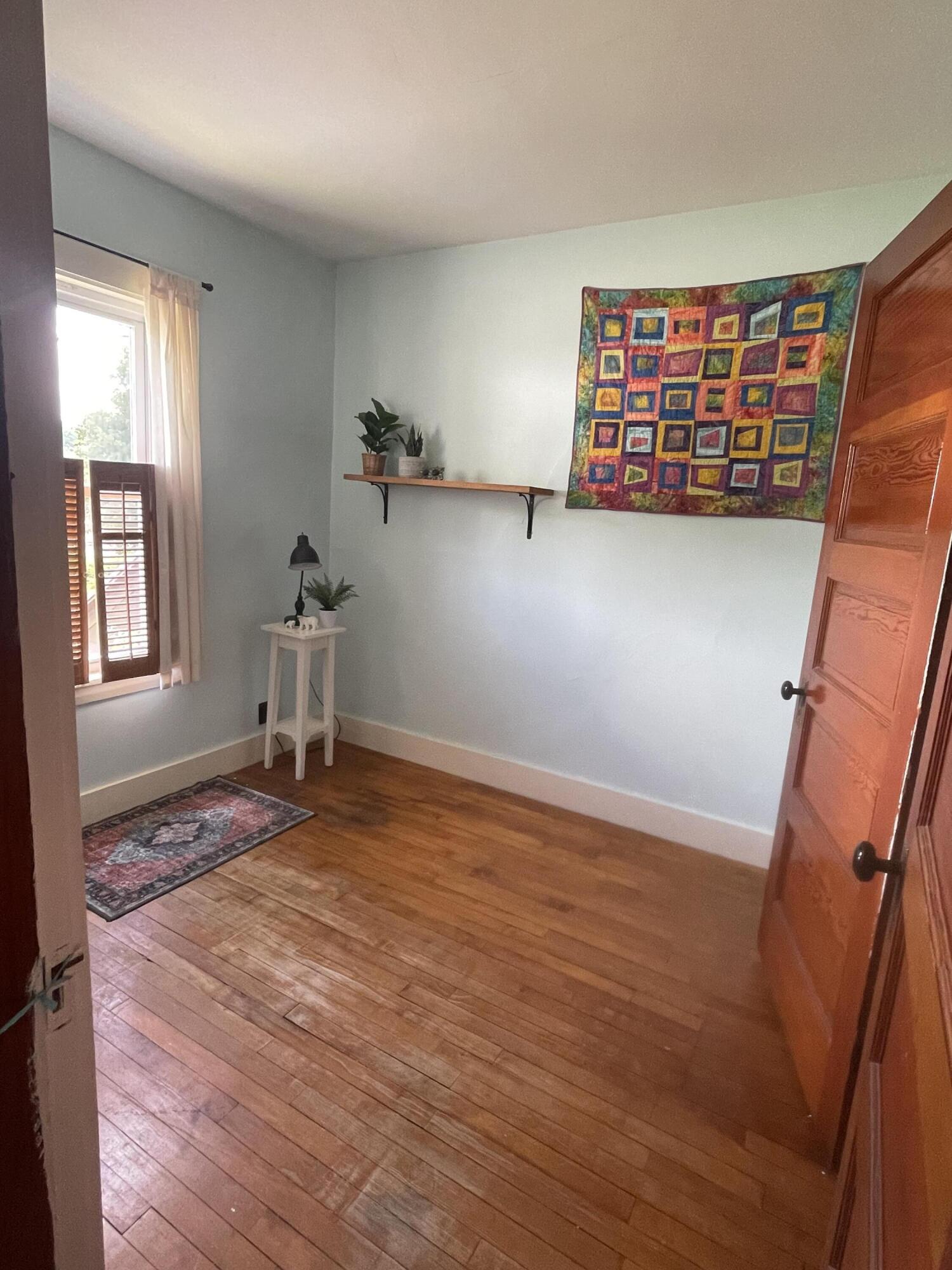 27 Murray Street Property Photo 18