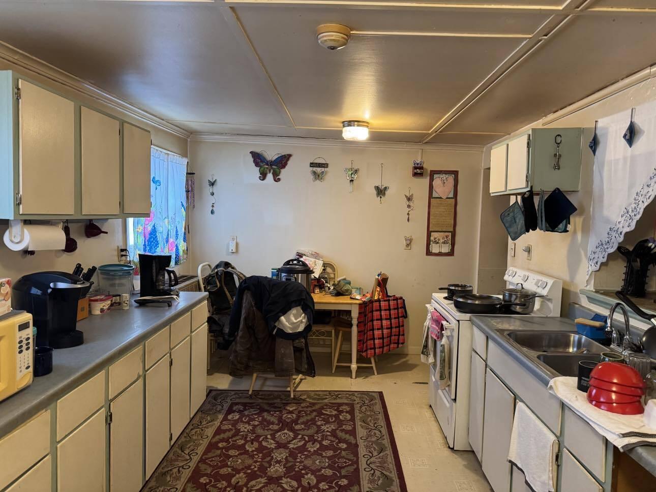 996 State Street Property Photo 10