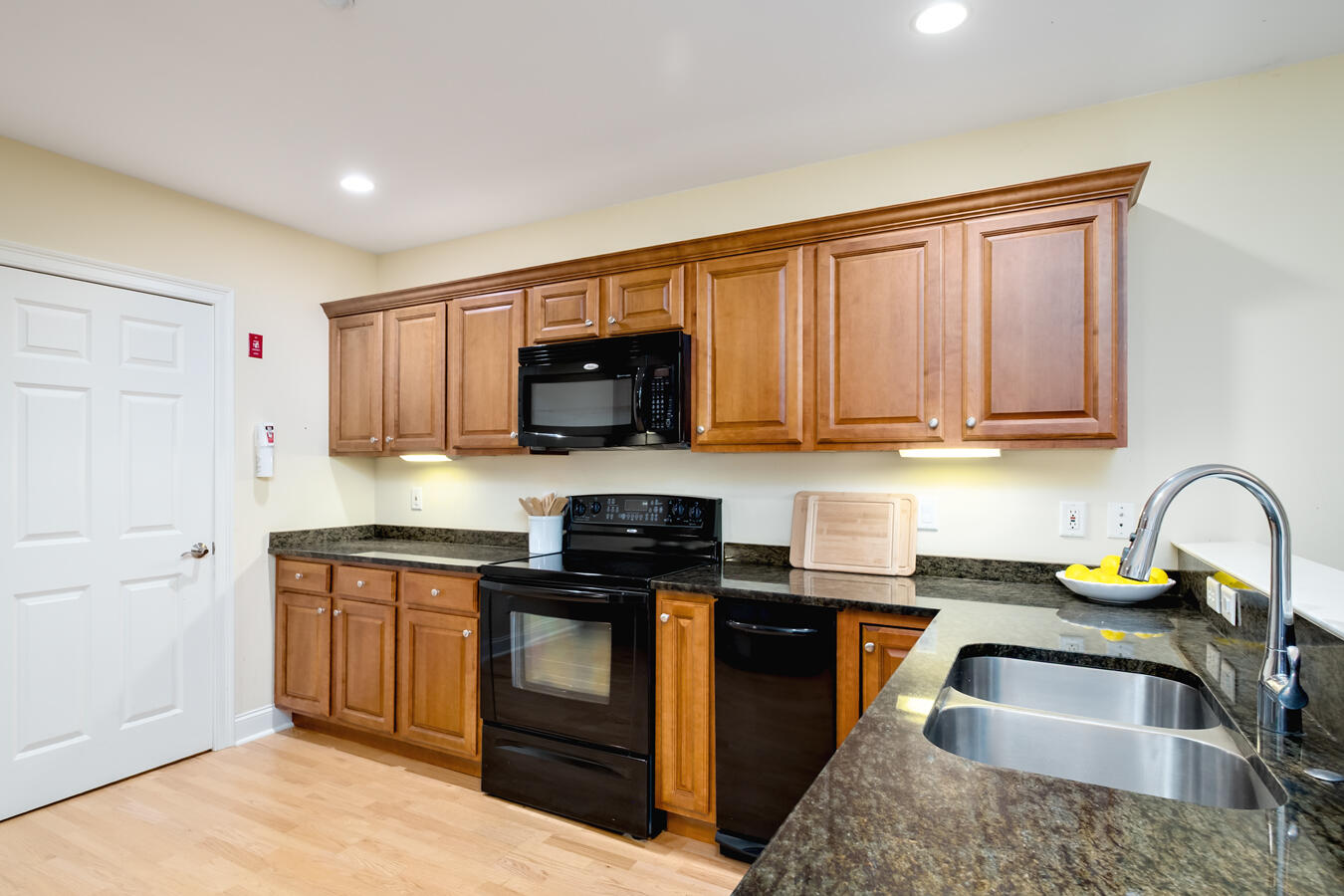 100 Shepards Cove Road H205 Property Photo 10